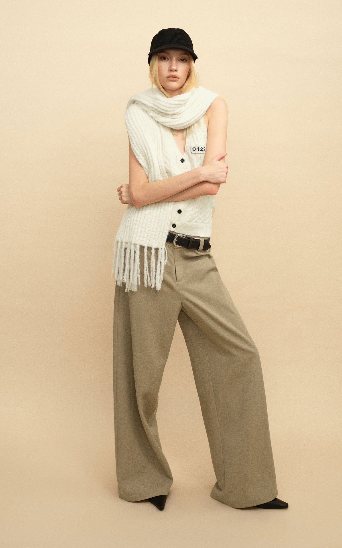 0122stepll Cable Knit Halter Button Vest