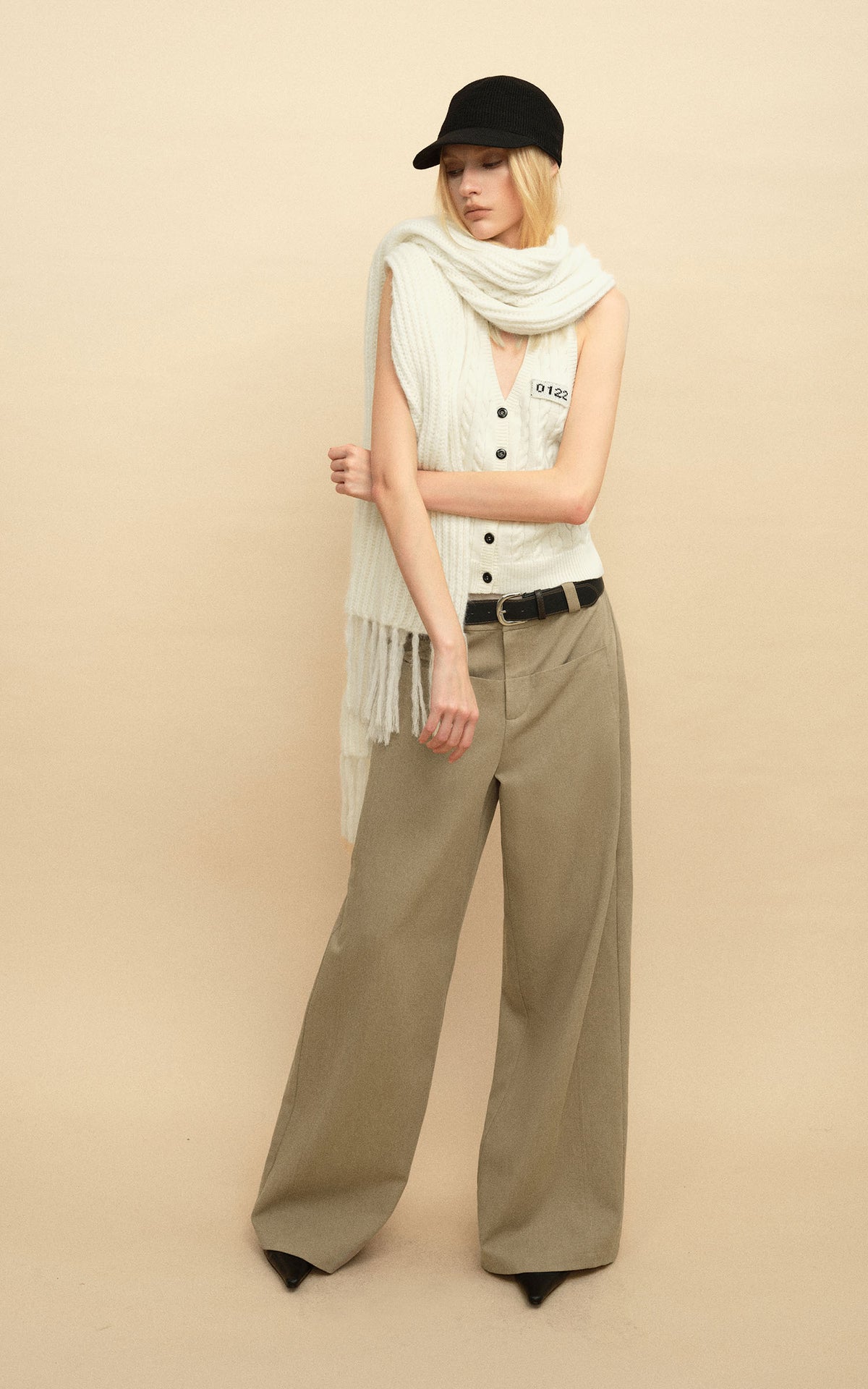 0122stepll Cable Knit Halter Button Vest