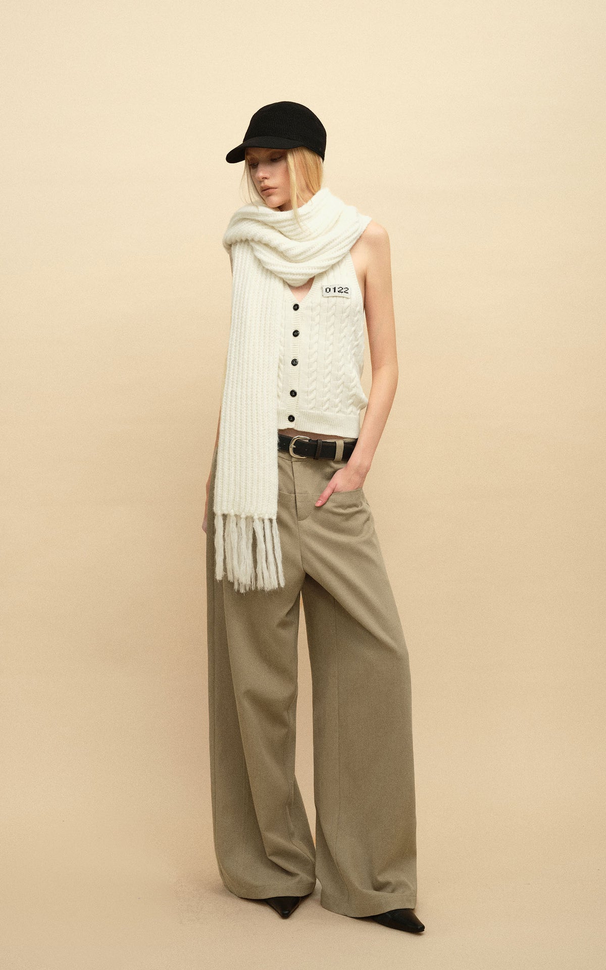 0122stepll Cable Knit Halter Button Vest