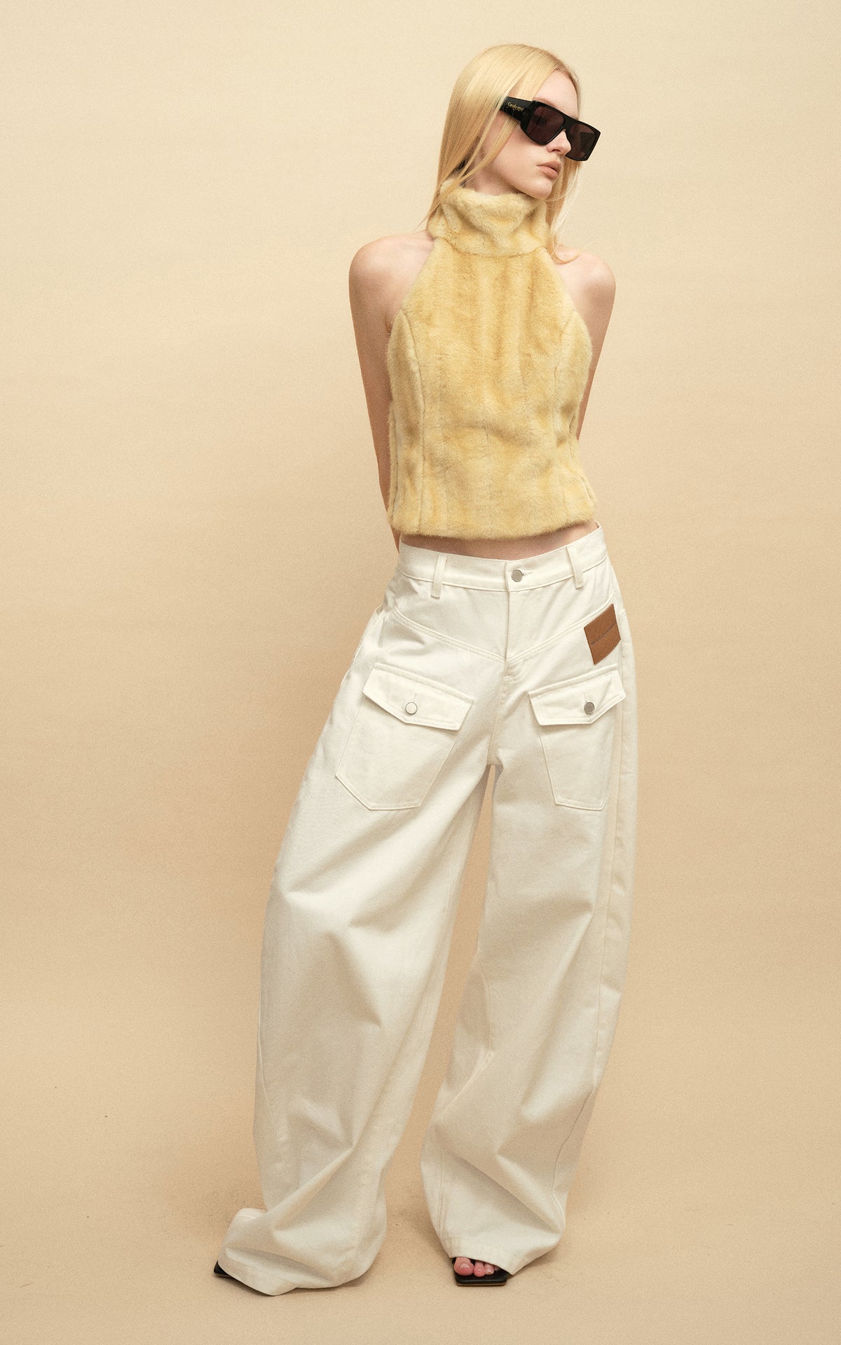 0122stepll Faux Fur Open-Back Halter Top