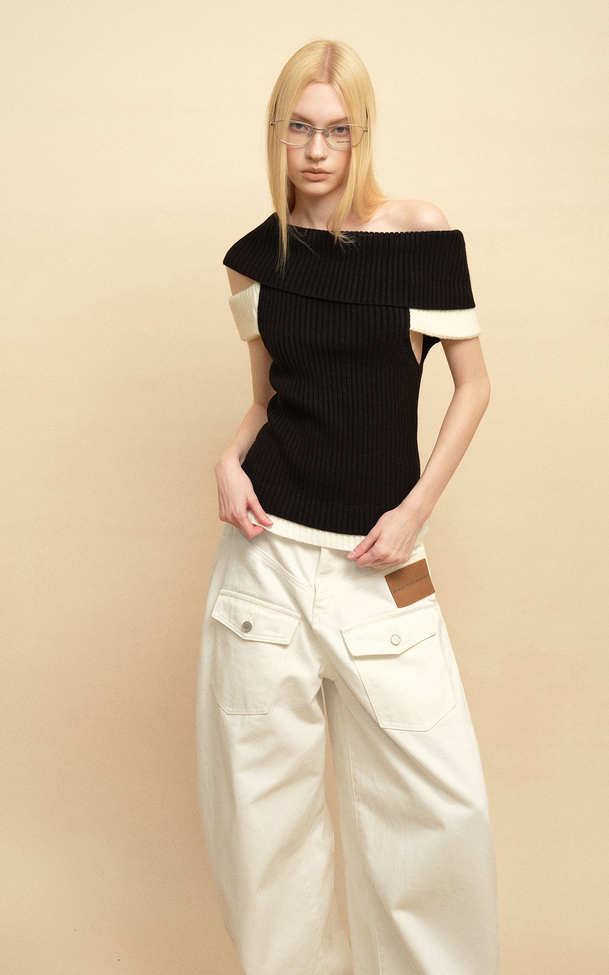 0122stepll Contrast Deconstructed Off-Shoulder Knit Top