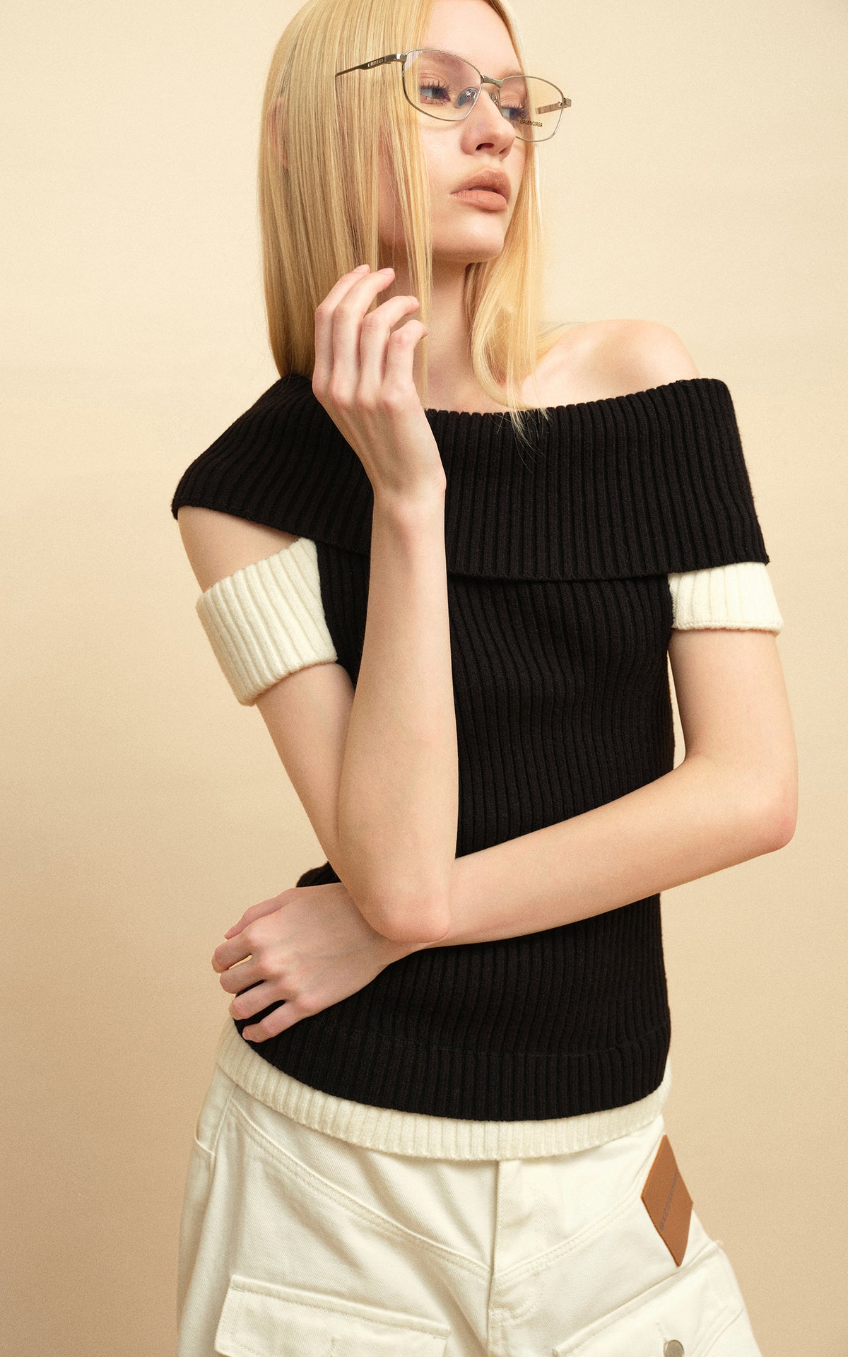 0122stepll Contrast Deconstructed Off-Shoulder Knit Top