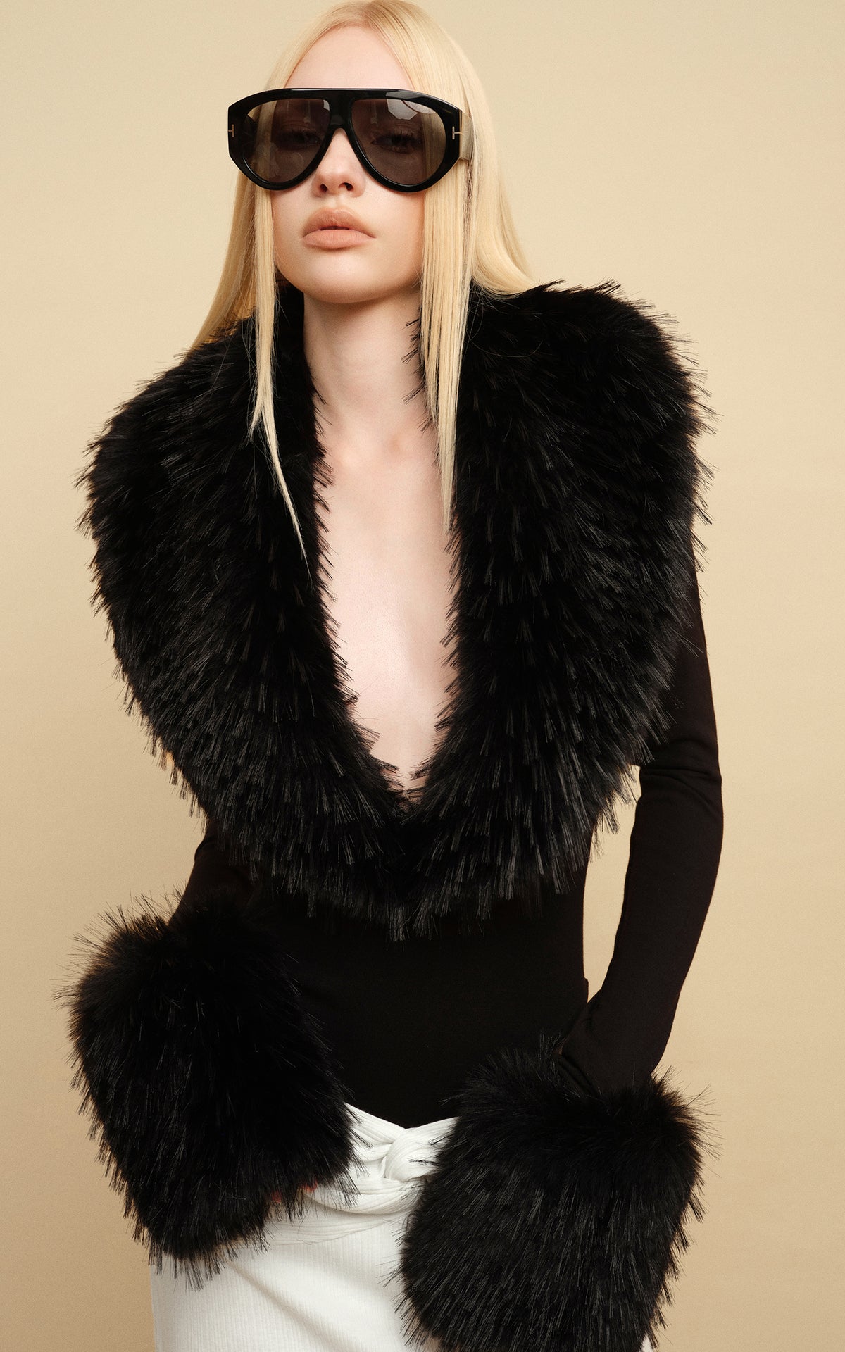 0122stepll Faux Fur Collar Plunge Bodysuit