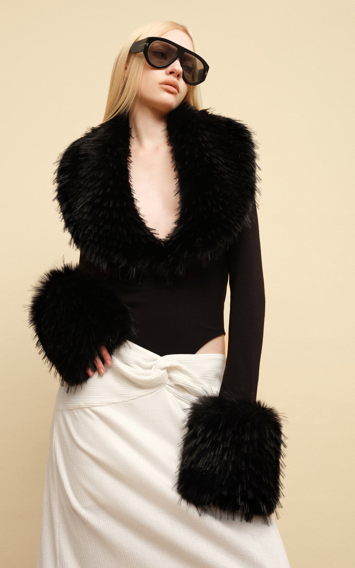 0122stepll Faux Fur Collar Plunge Bodysuit