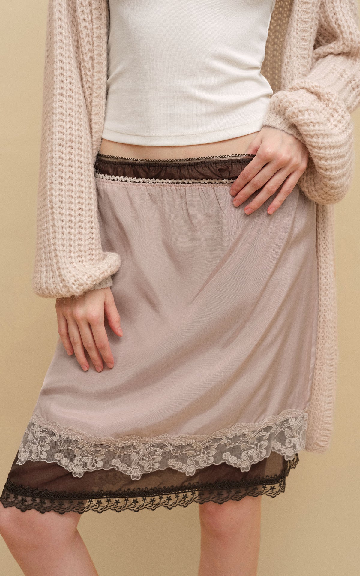 0122stepll Two-Piece Layered Lace Midi Skirt