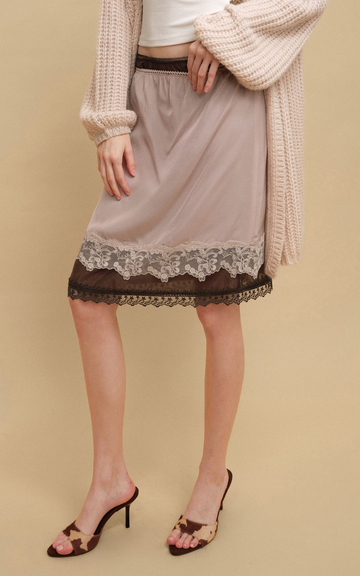 0122stepll Two-Piece Layered Lace Midi Skirt