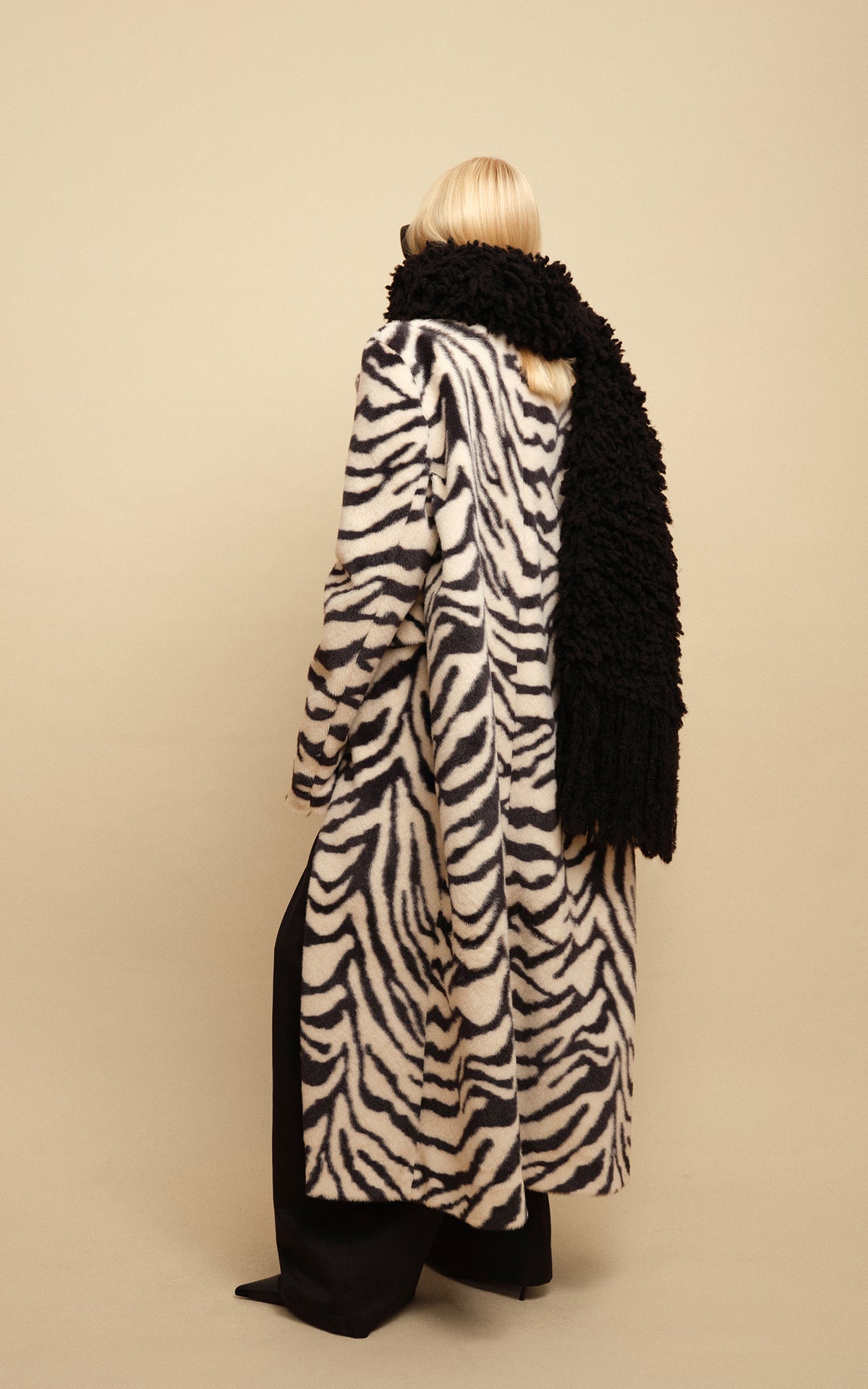 0122stepll Zebra Faux Fur Long Coat