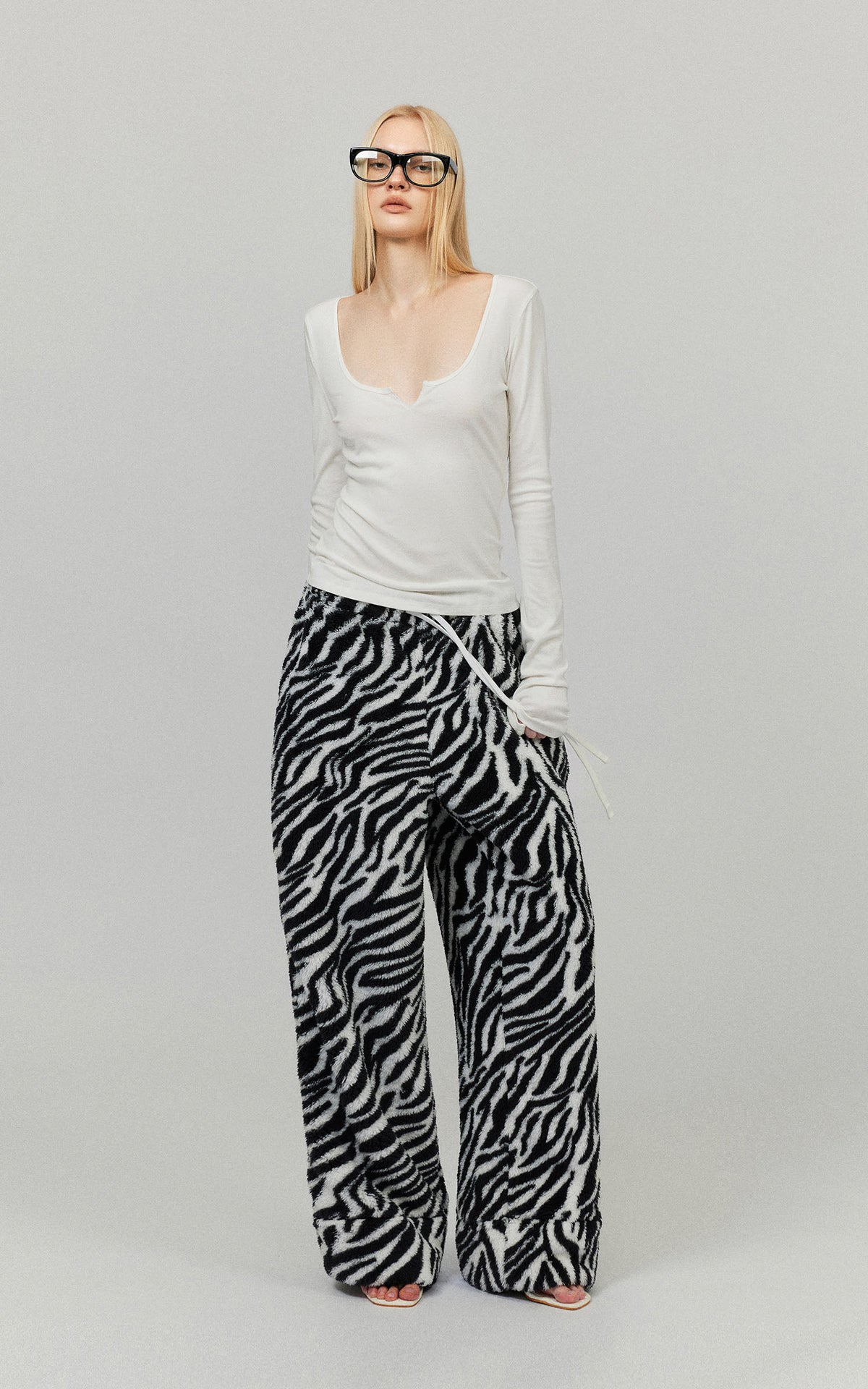 0122stepll Zebra Plush Drawstring Wide Leg Pants