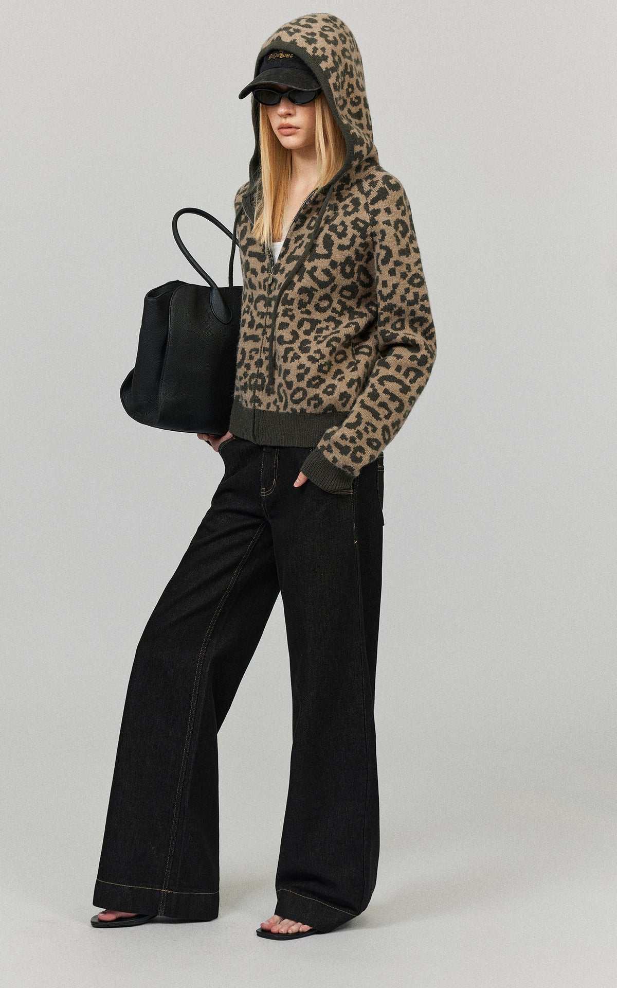 0122stepll Leopard Jacquard Hooded Knit Zip-Up Jacket