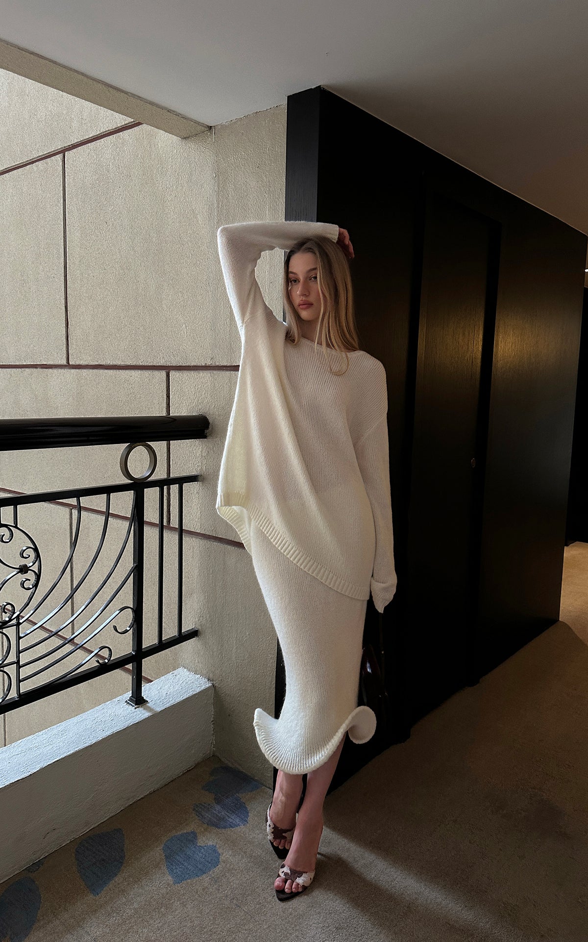 0122stepll Oversized Sweater &amp; Sculpted Hem Midi Skirt Set