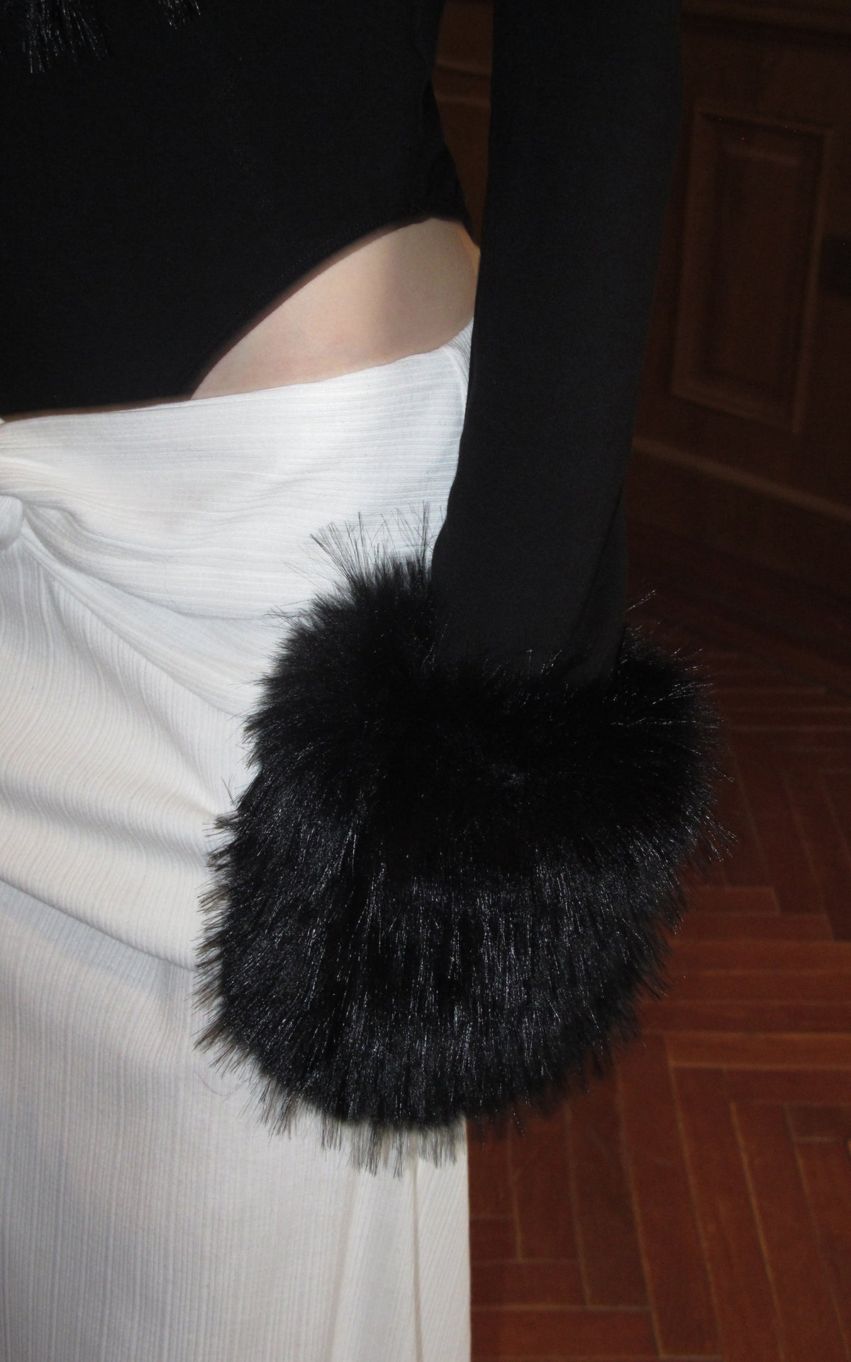0122stepll Faux Fur Collar Plunge Bodysuit