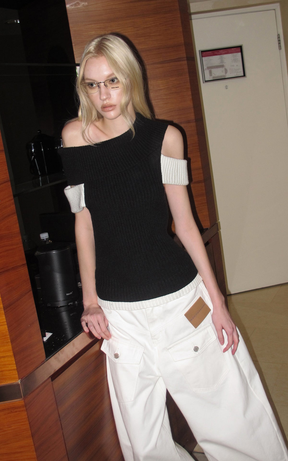 0122stepll Contrast Deconstructed Off-Shoulder Knit Top