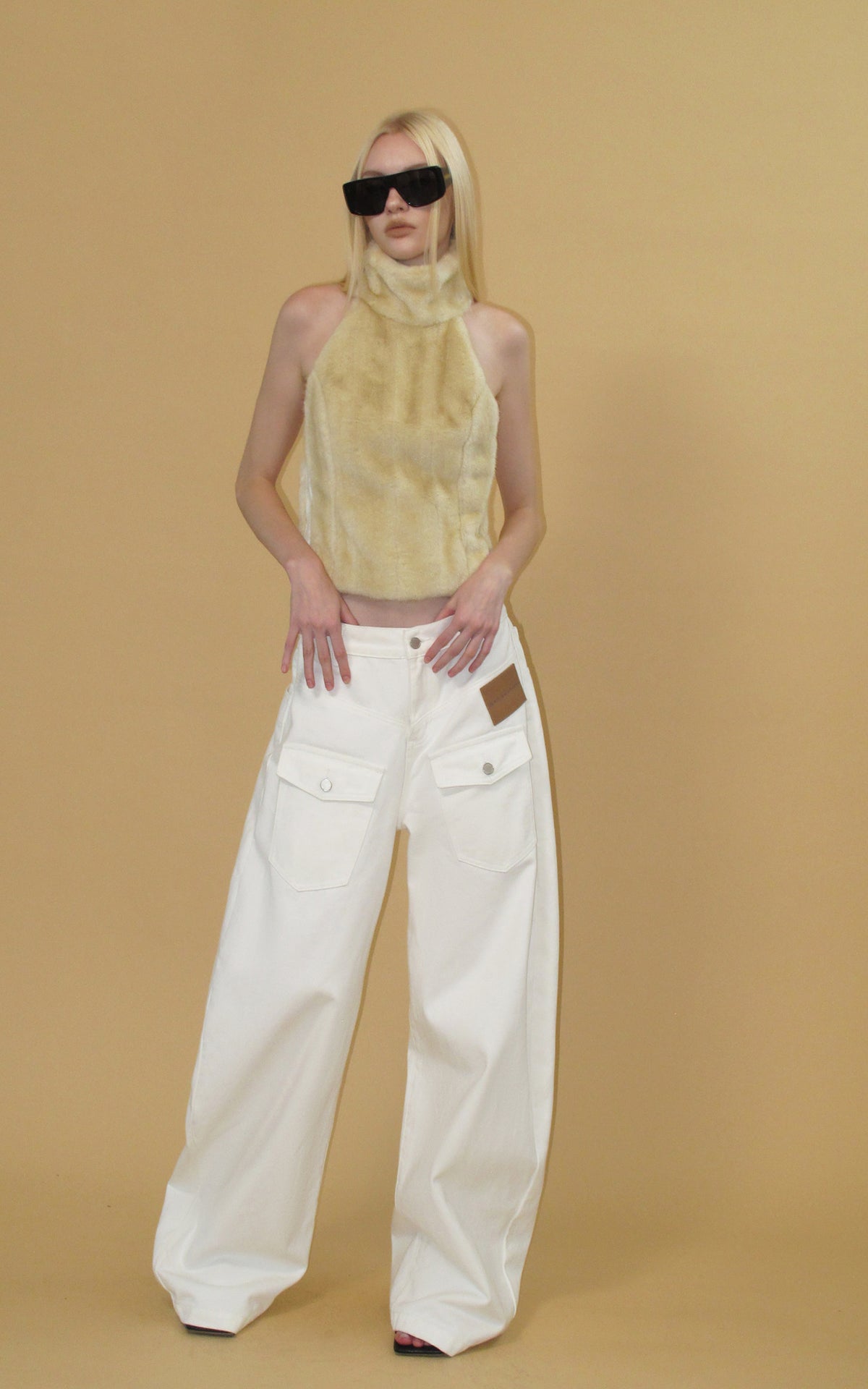 0122stepll Faux Fur Open-Back Halter Top