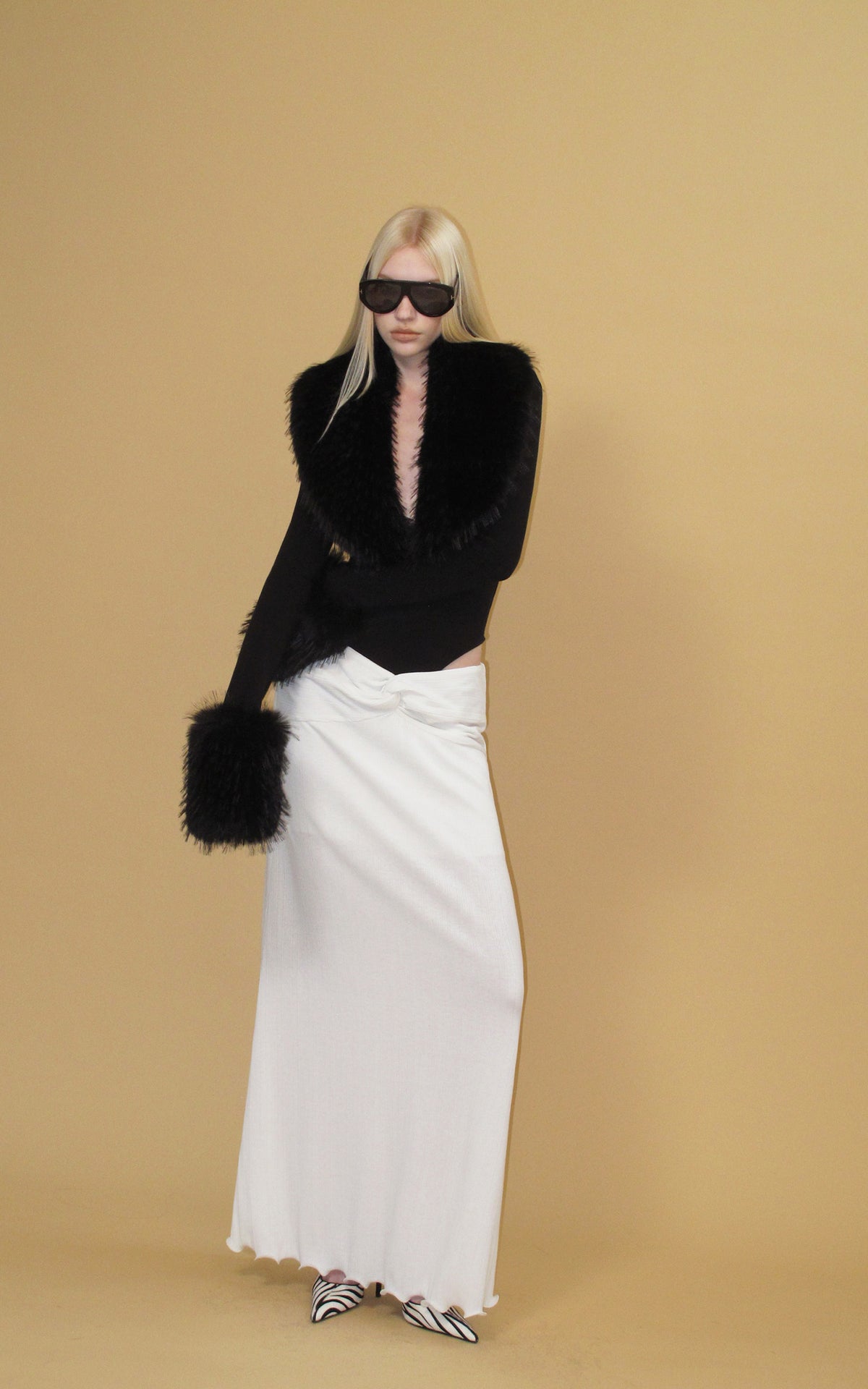 0122stepll Faux Fur Collar Plunge Bodysuit