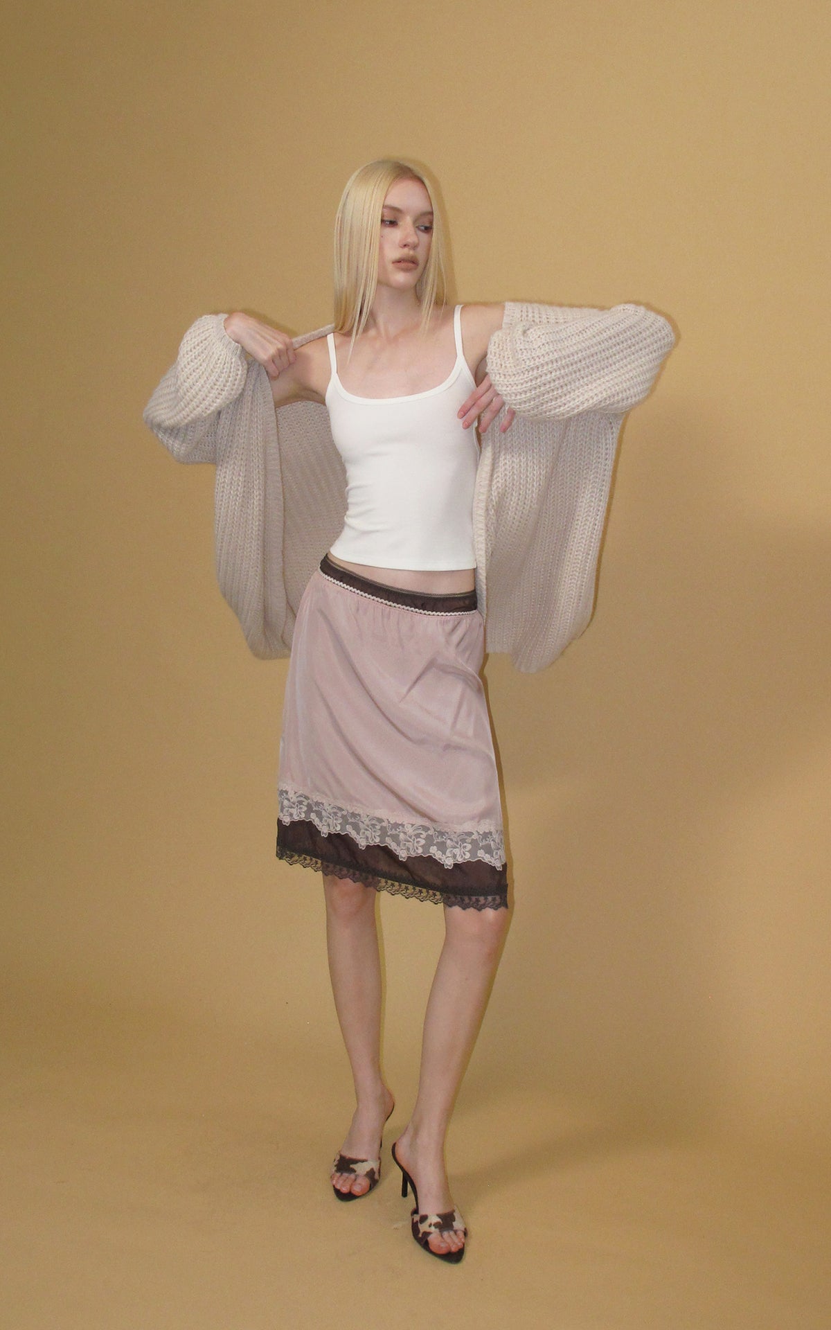 0122stepll Two-Piece Layered Lace Midi Skirt