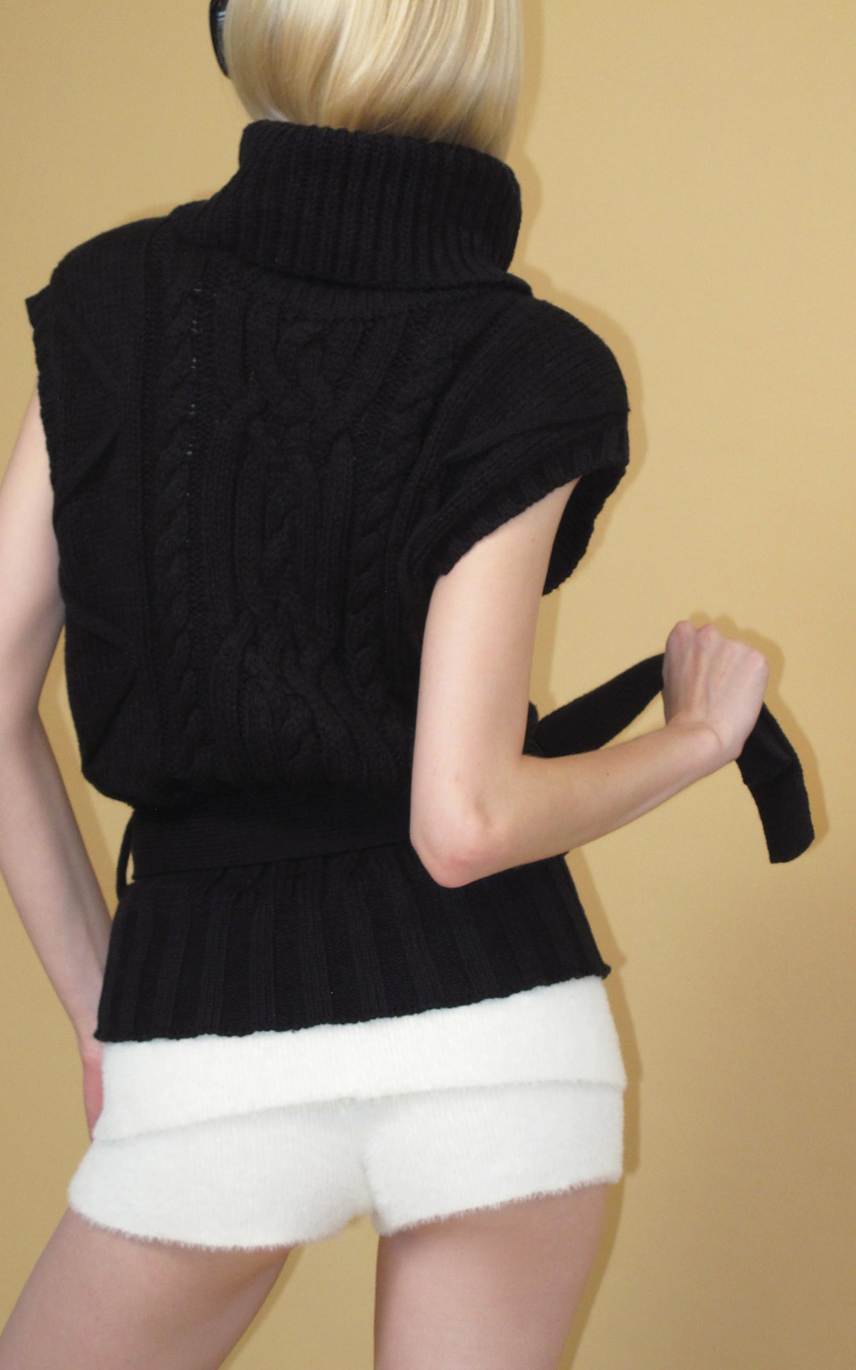 0122stepll Deconstructed Cable Knit Belted Turtleneck Vest