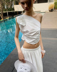 0122stepll Asymmetric One-Shoulder Rosette Crop Top