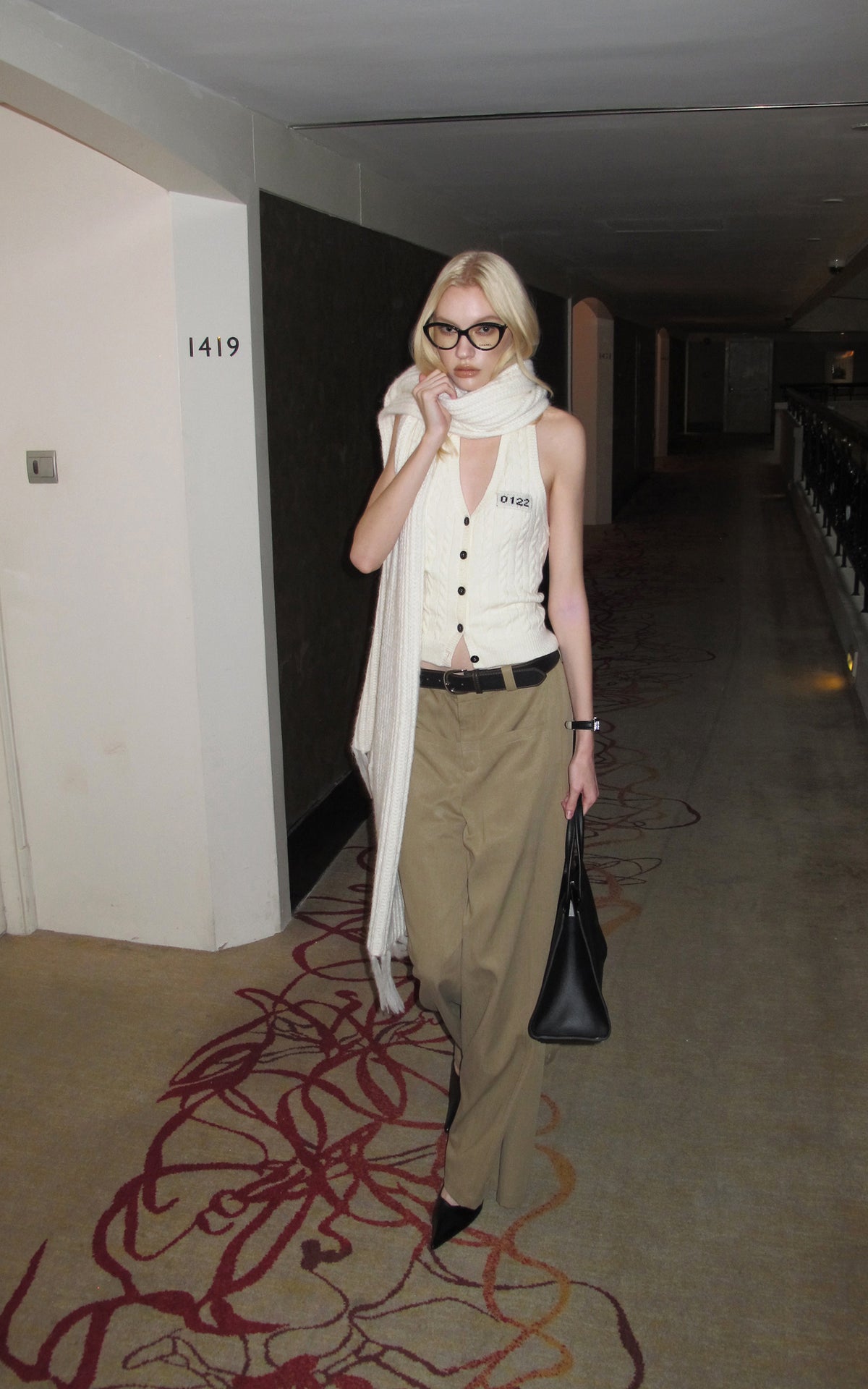 0122stepll Cable Knit Halter Button Vest