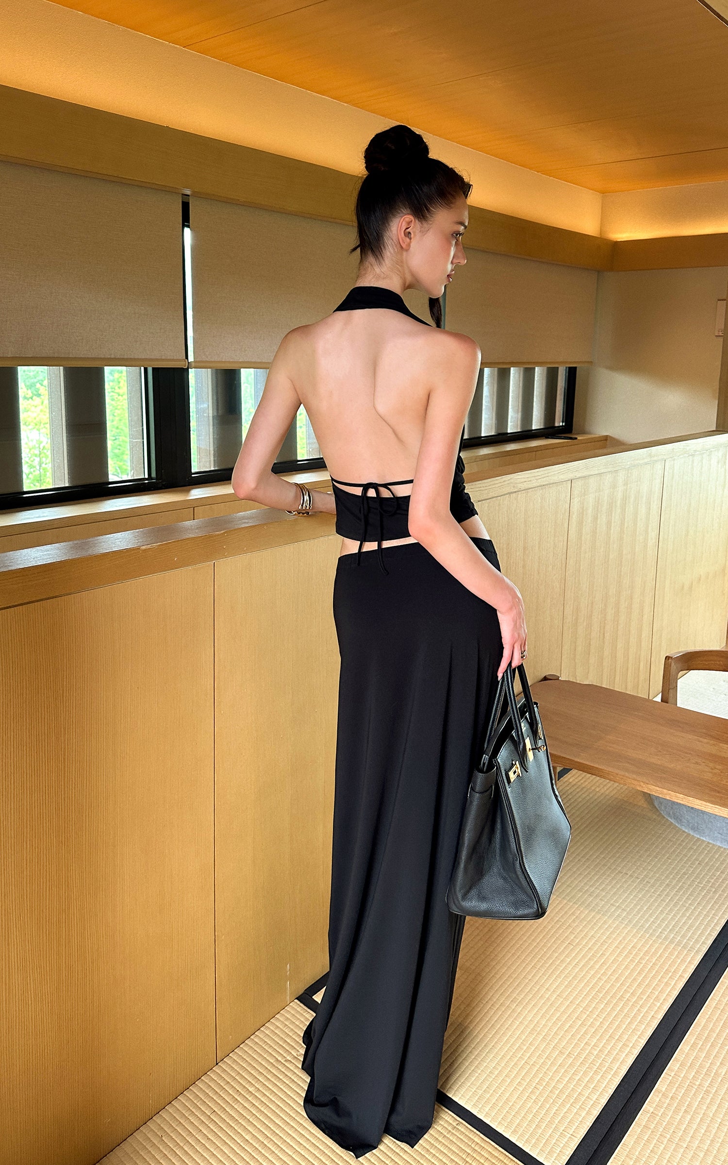 0122stepll Haut halter à décolleté plongeant &amp; Ensemble jupe maxi à taille basse