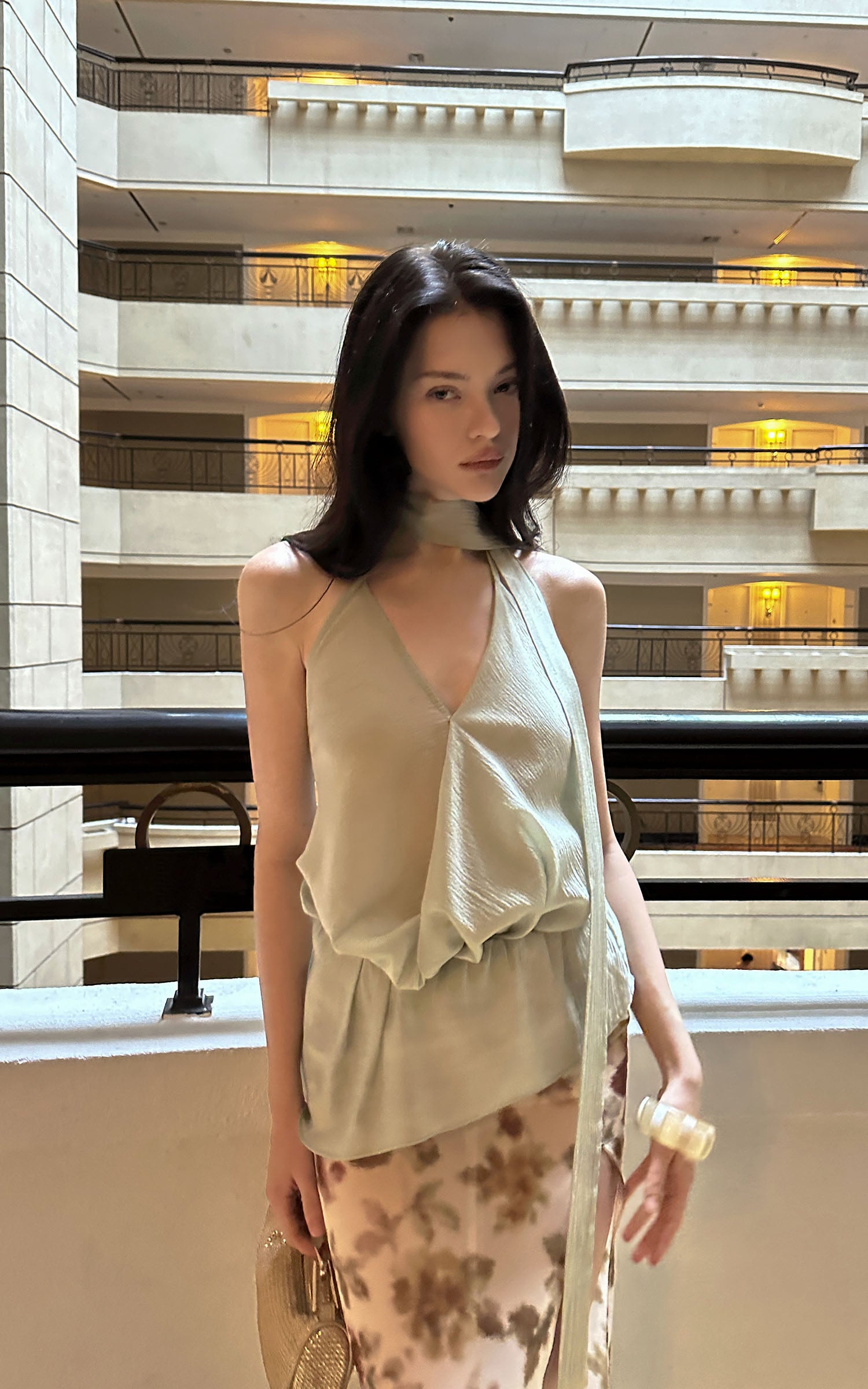 0122stepll Draped Halter Neck Tie Top