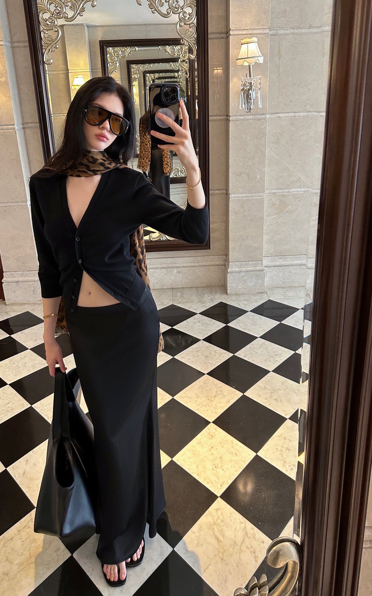 0122stepll Low-Rise Satin Mermaid Maxi Skirt
