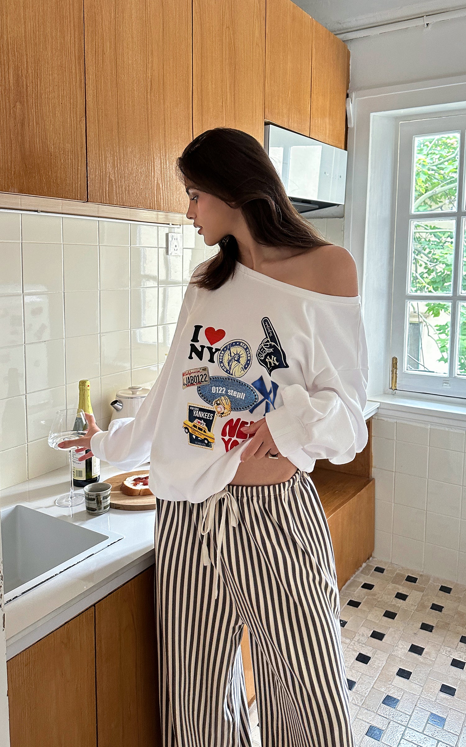 0122stepll New York Graphic Oversized Sweatshirt
