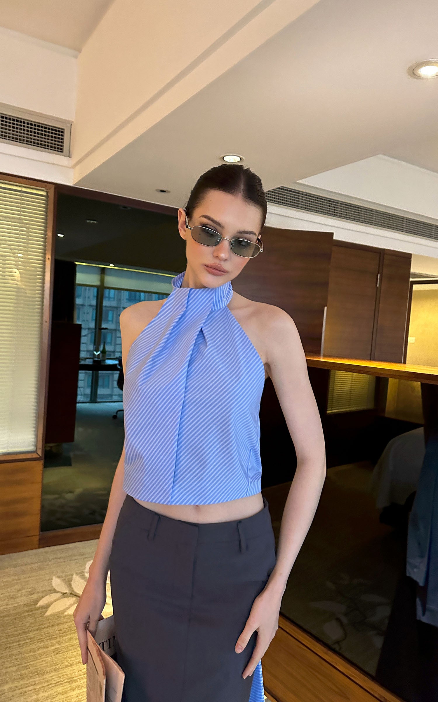 0122stepll Striped Halter Draped Top Vest