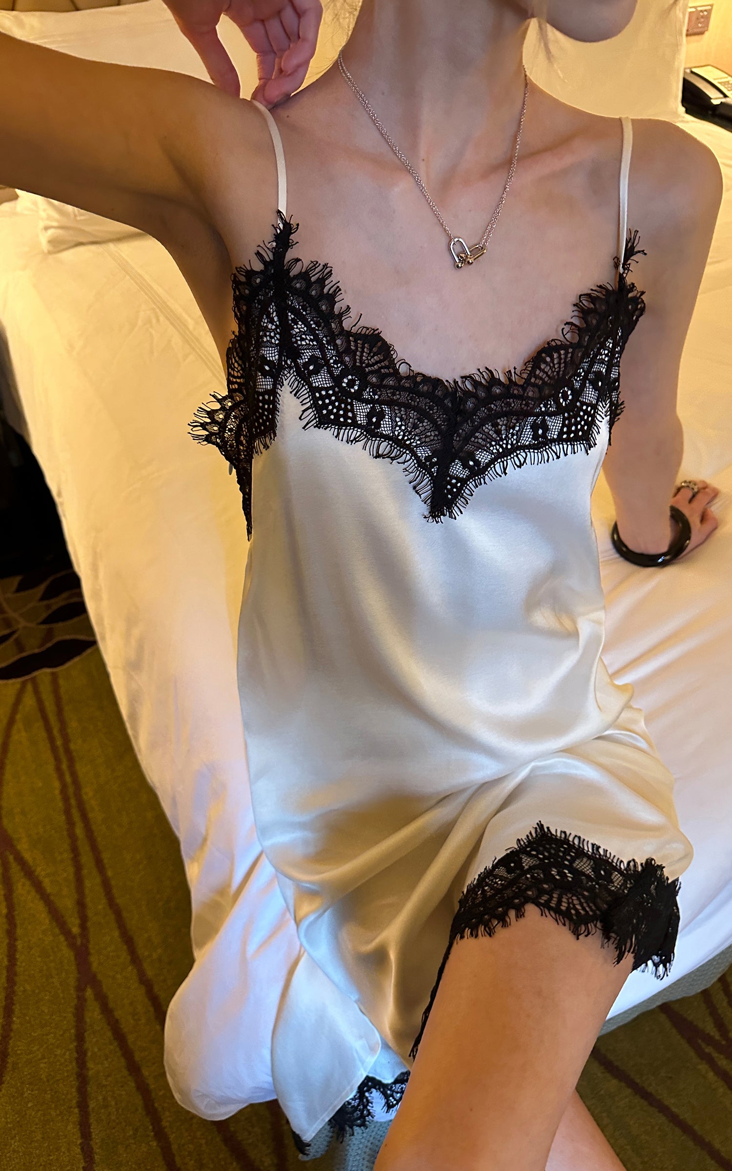 0122stepll Lace-Trim Asymmetric Satin Slip Dress