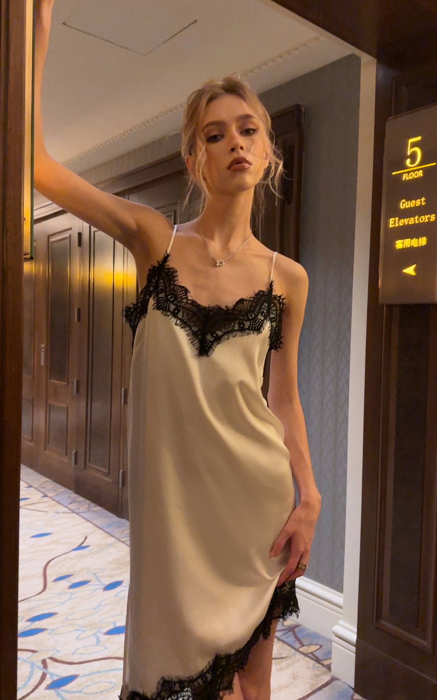 0122stepll Lace-Trim Asymmetric Satin Slip Dress