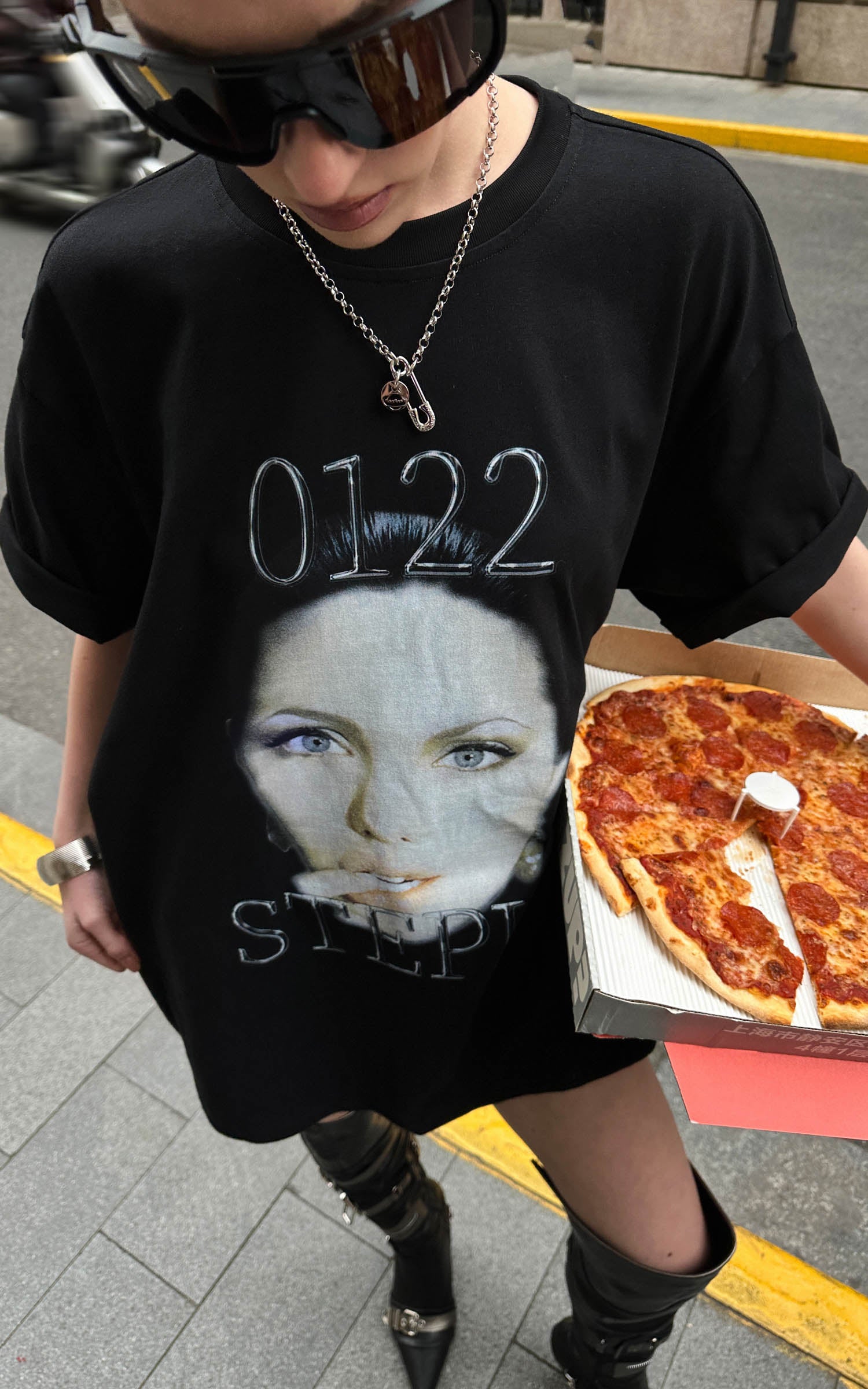 0122stepll Graphic Face Oversized T-Shirt