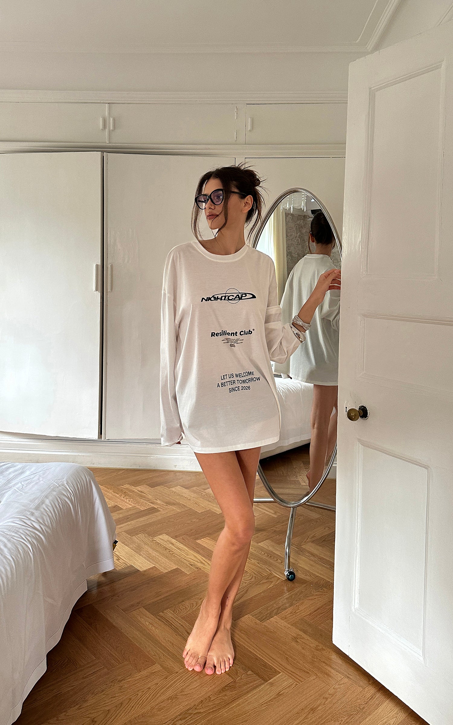0122stepll T-shirt à manches longues oversize Resilient Club avec motif graphique