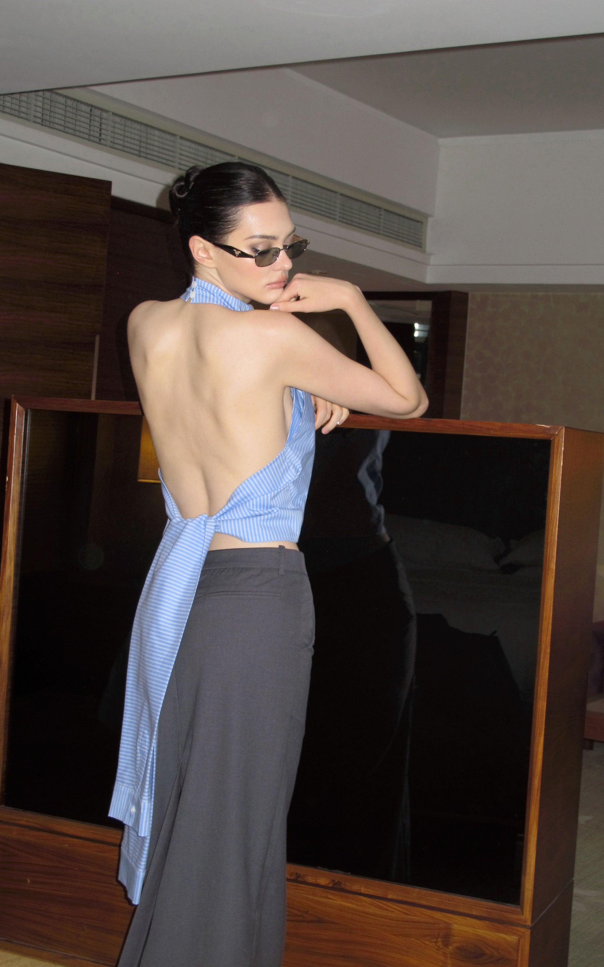 0122stepll Striped Halter Draped Top Vest