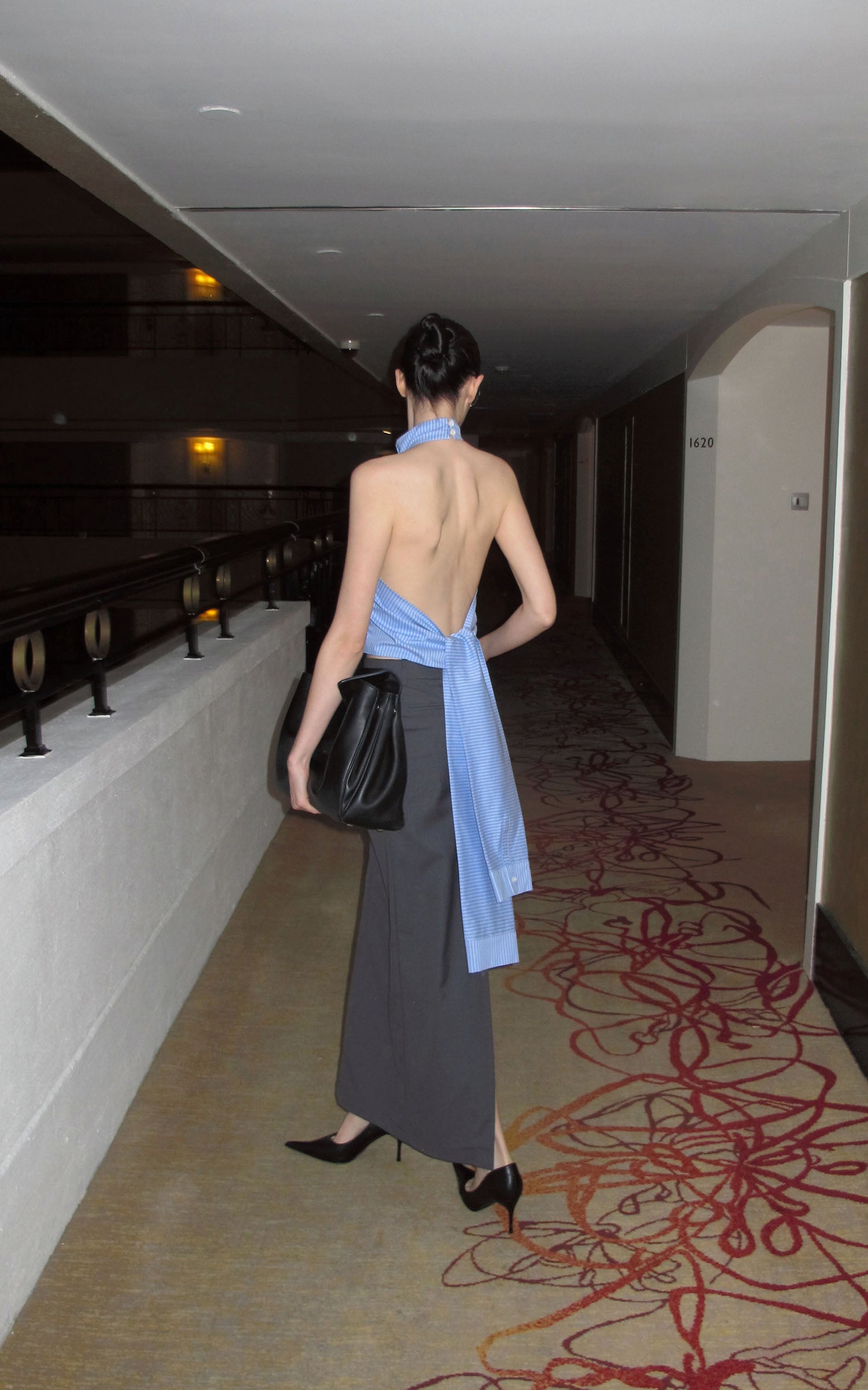 0122stepll Striped Halter Draped Top Vest