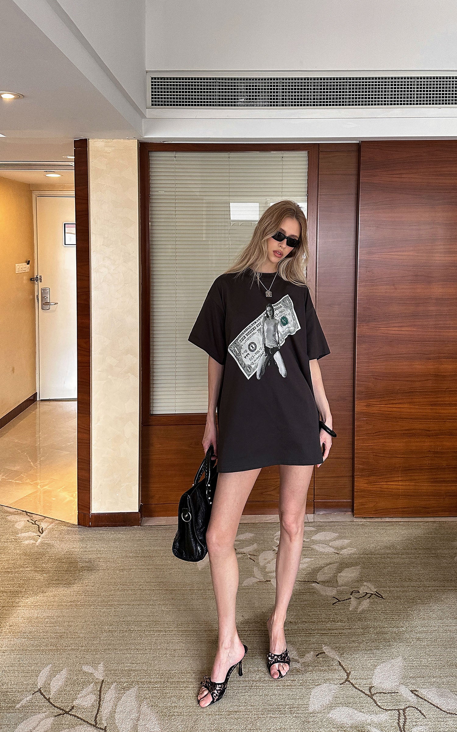 0122stepll Banknote Graphic Oversized T-Shirt