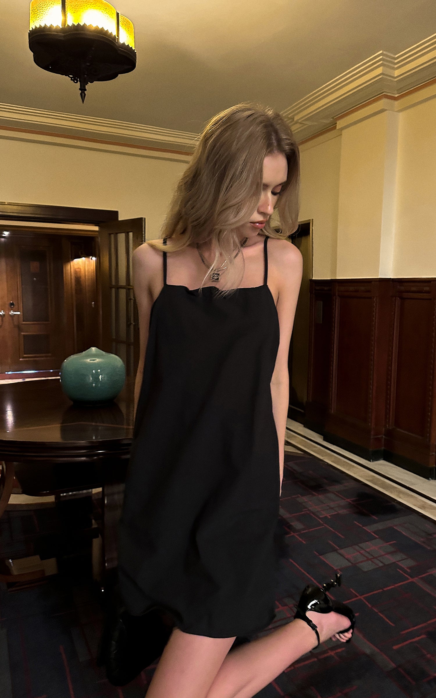 0122stepll Scarf Slip Dress &amp; Sheer Lace Skirt Set