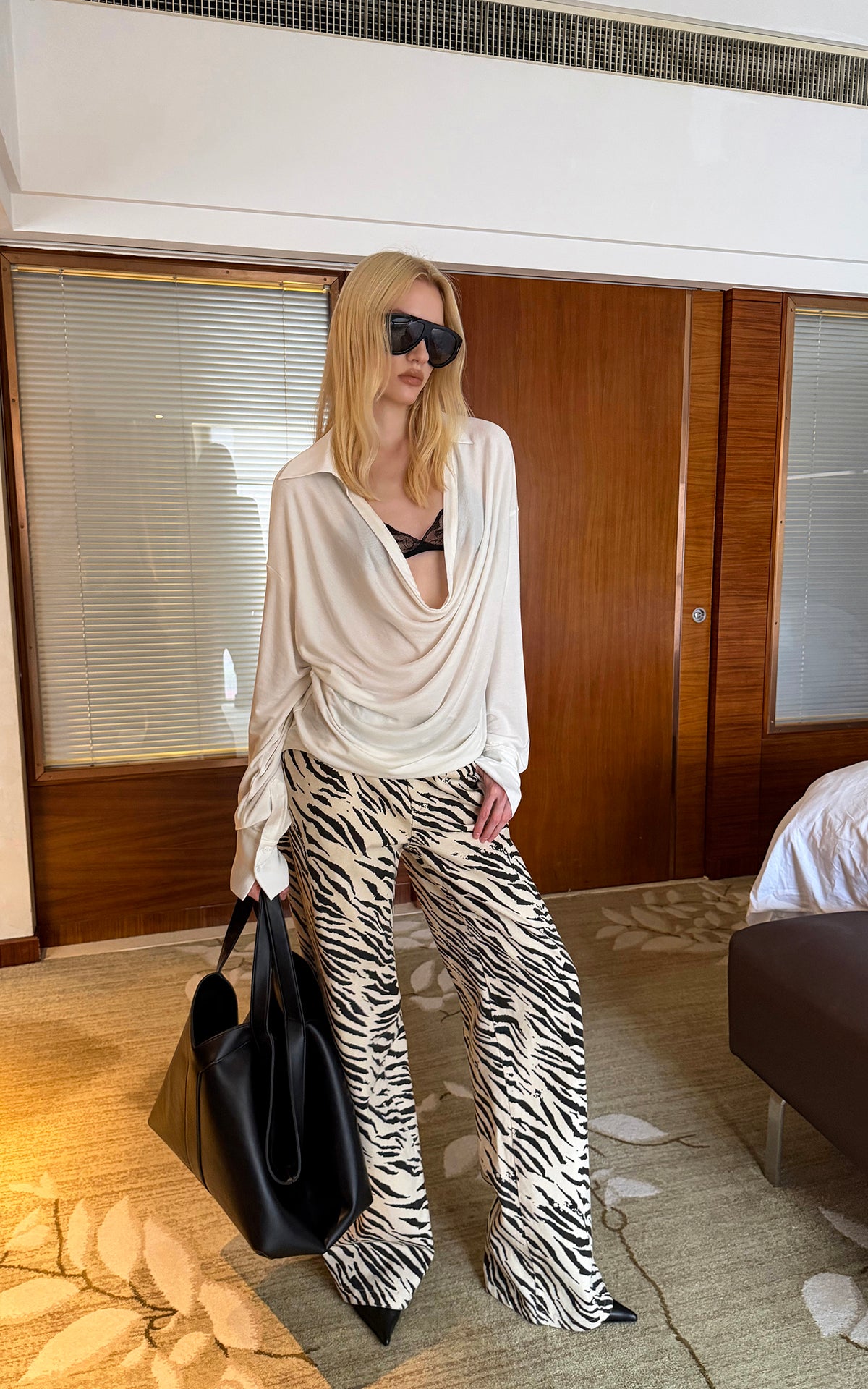 0122stepll Zebra Print Low-Rise Wide-Leg Denim Pants
