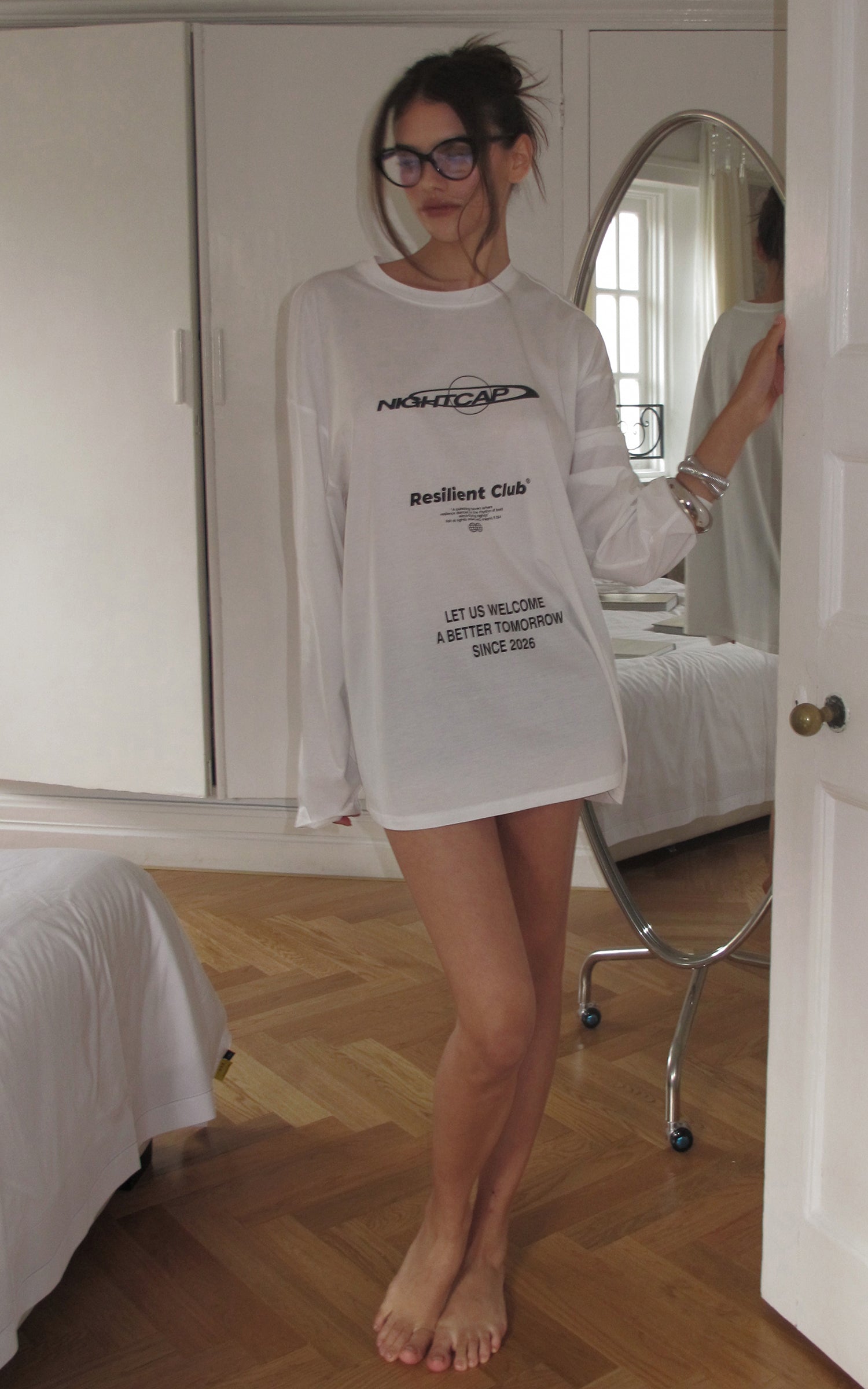 0122stepll T-shirt à manches longues oversize Resilient Club avec motif graphique