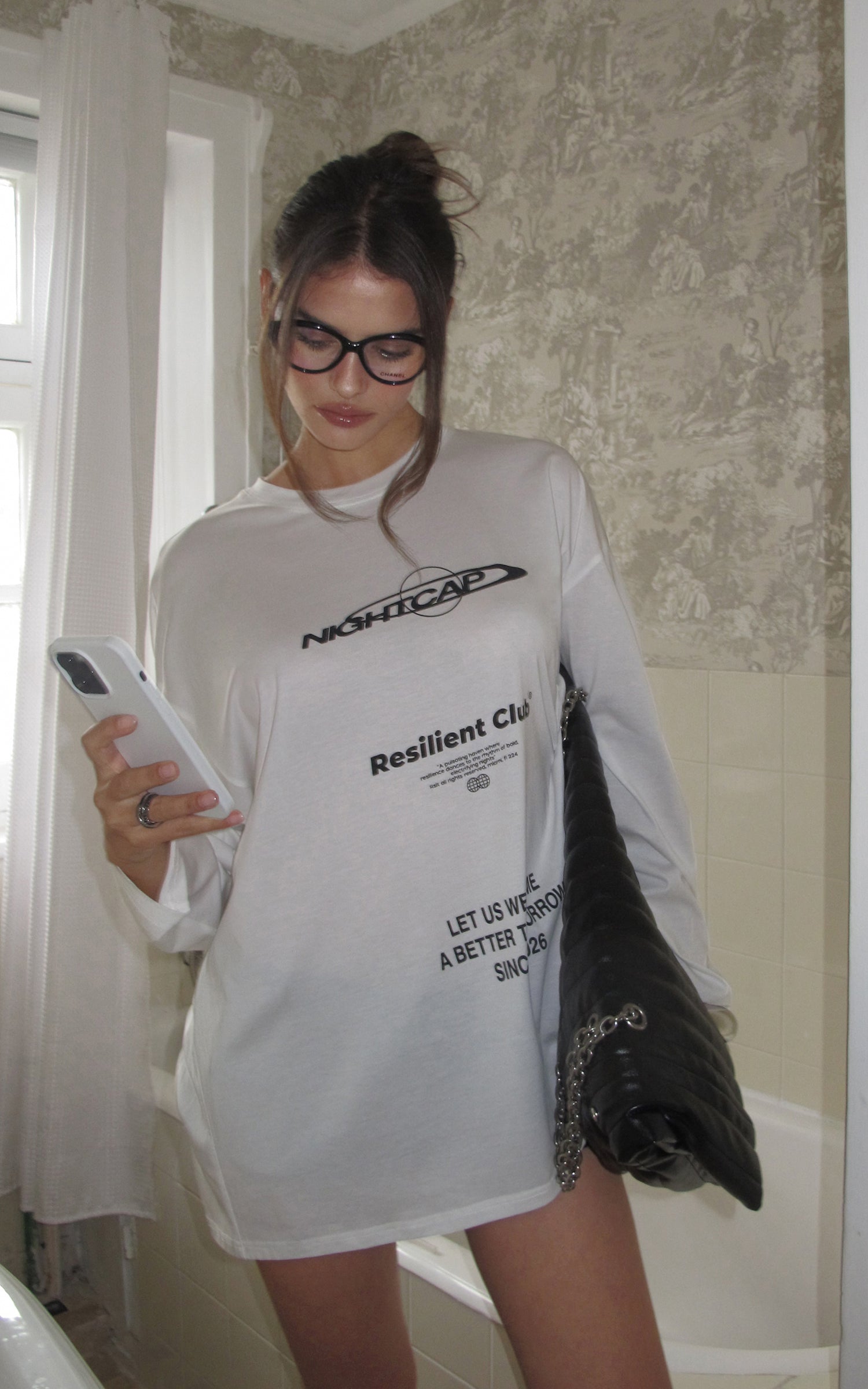 0122stepll T-shirt à manches longues oversize Resilient Club avec motif graphique
