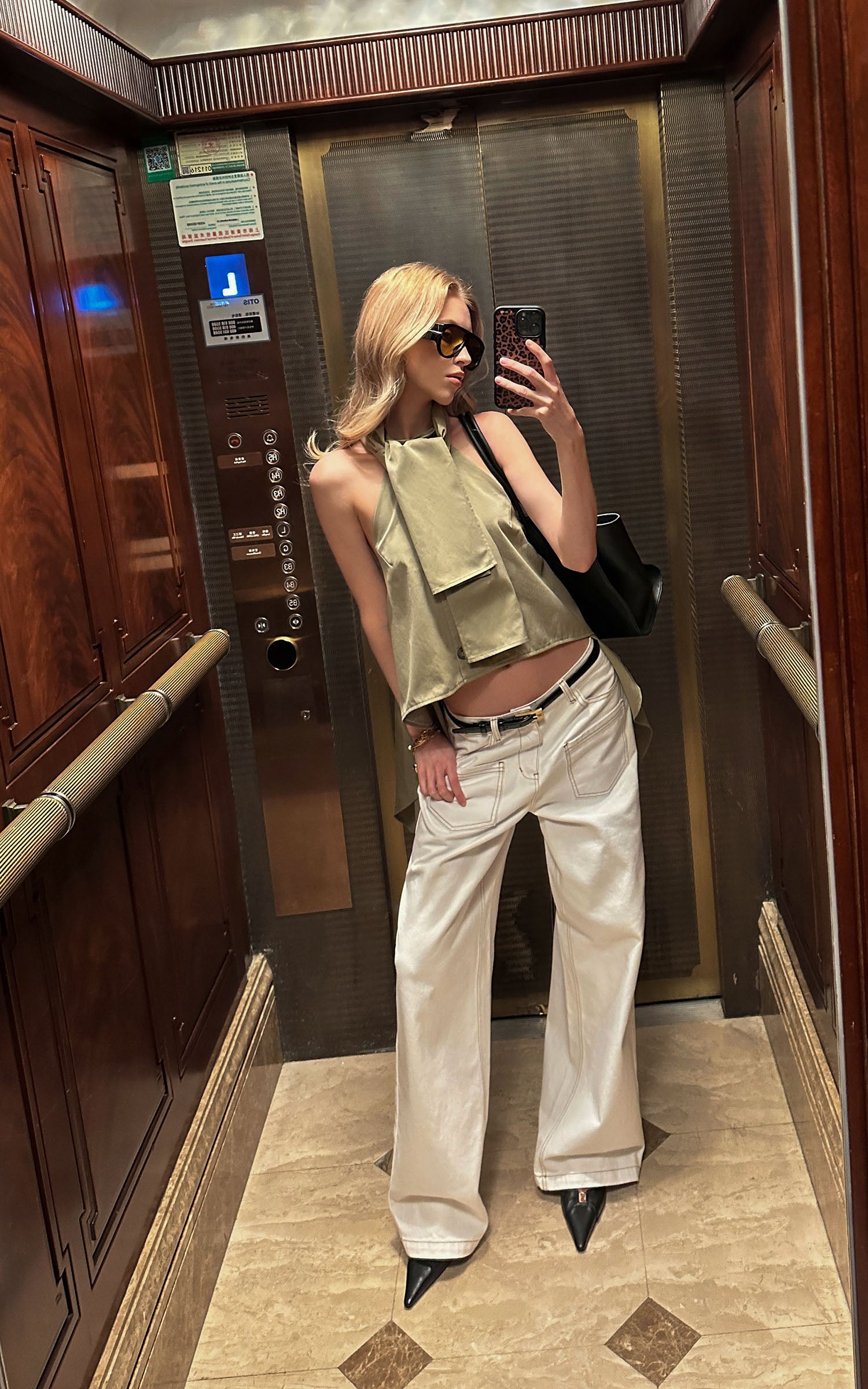 0122stepll Double-Breasted Halter Asymmetric Top