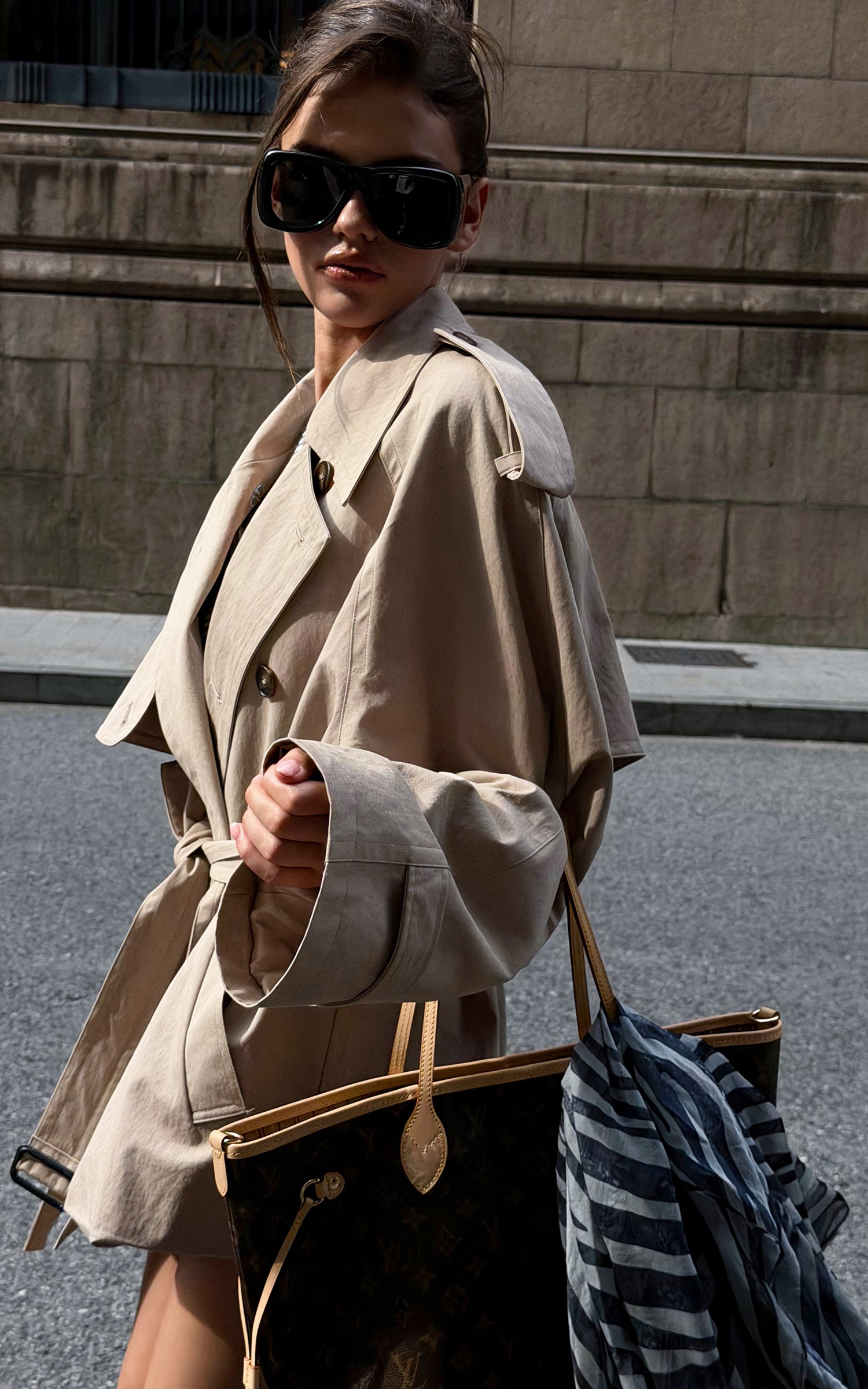 0122stepll Oversized Belted Short Trench Coat