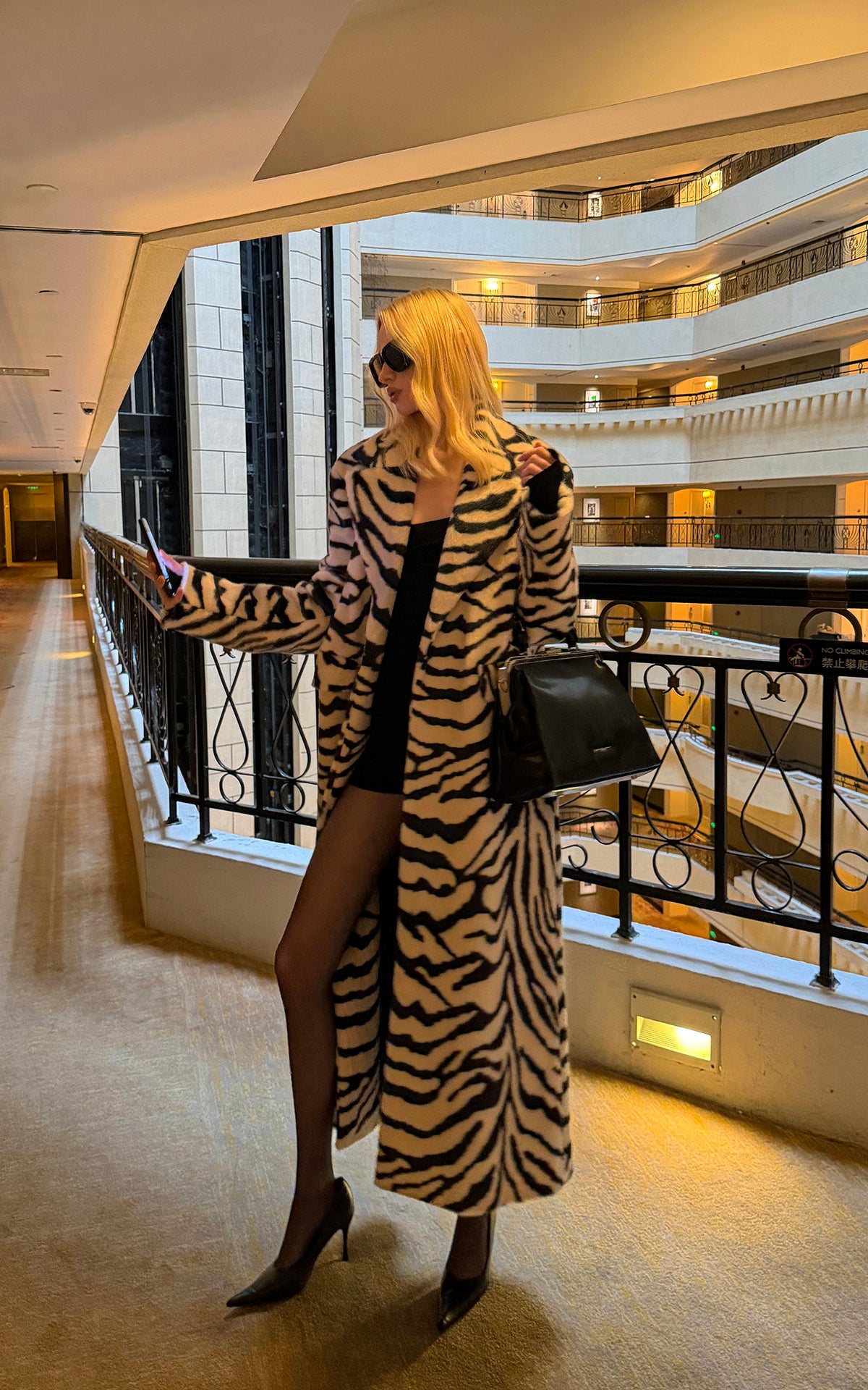 0122stepll Zebra Faux Fur Long Coat