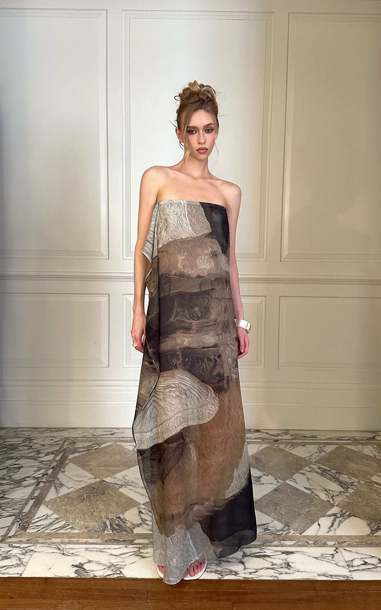 0122stepll Abstract Halter Draped Maxi Dress