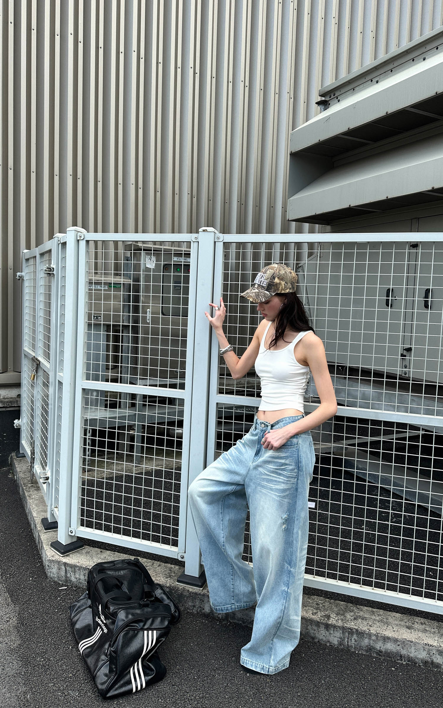 0122stepll Vintage Wash Wide-Leg Denim Pants