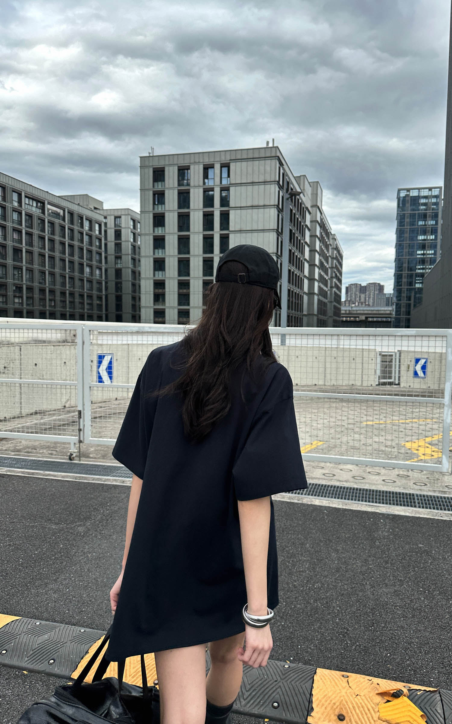 0122stepll スキ2000オーバーサイズグラフィックTシャツ