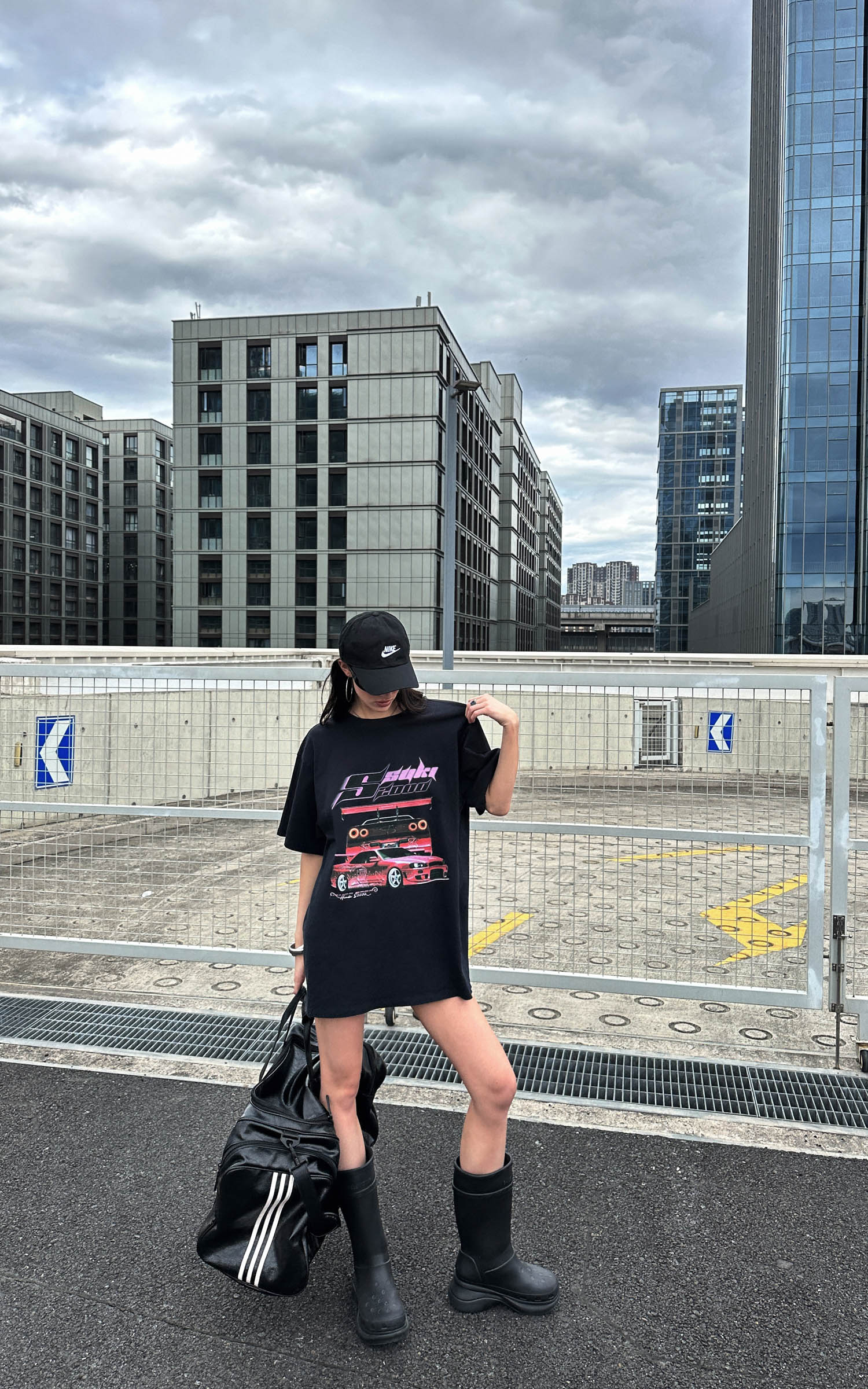 0122stepll スキ2000オーバーサイズグラフィックTシャツ