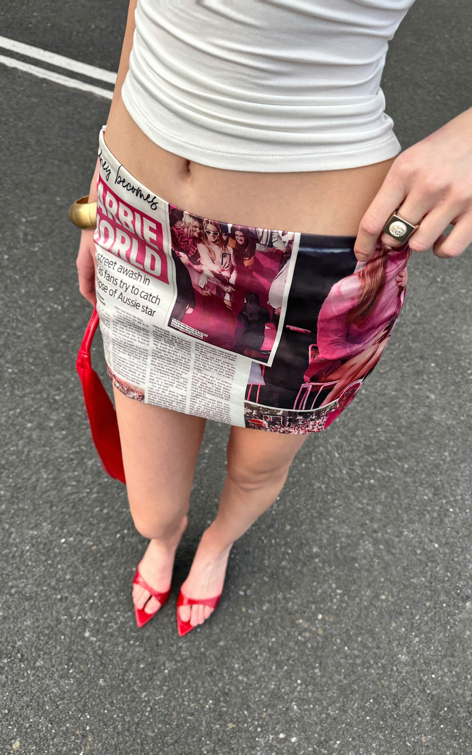 0122stepll Barbie World Newspaper Print Mini Skirt