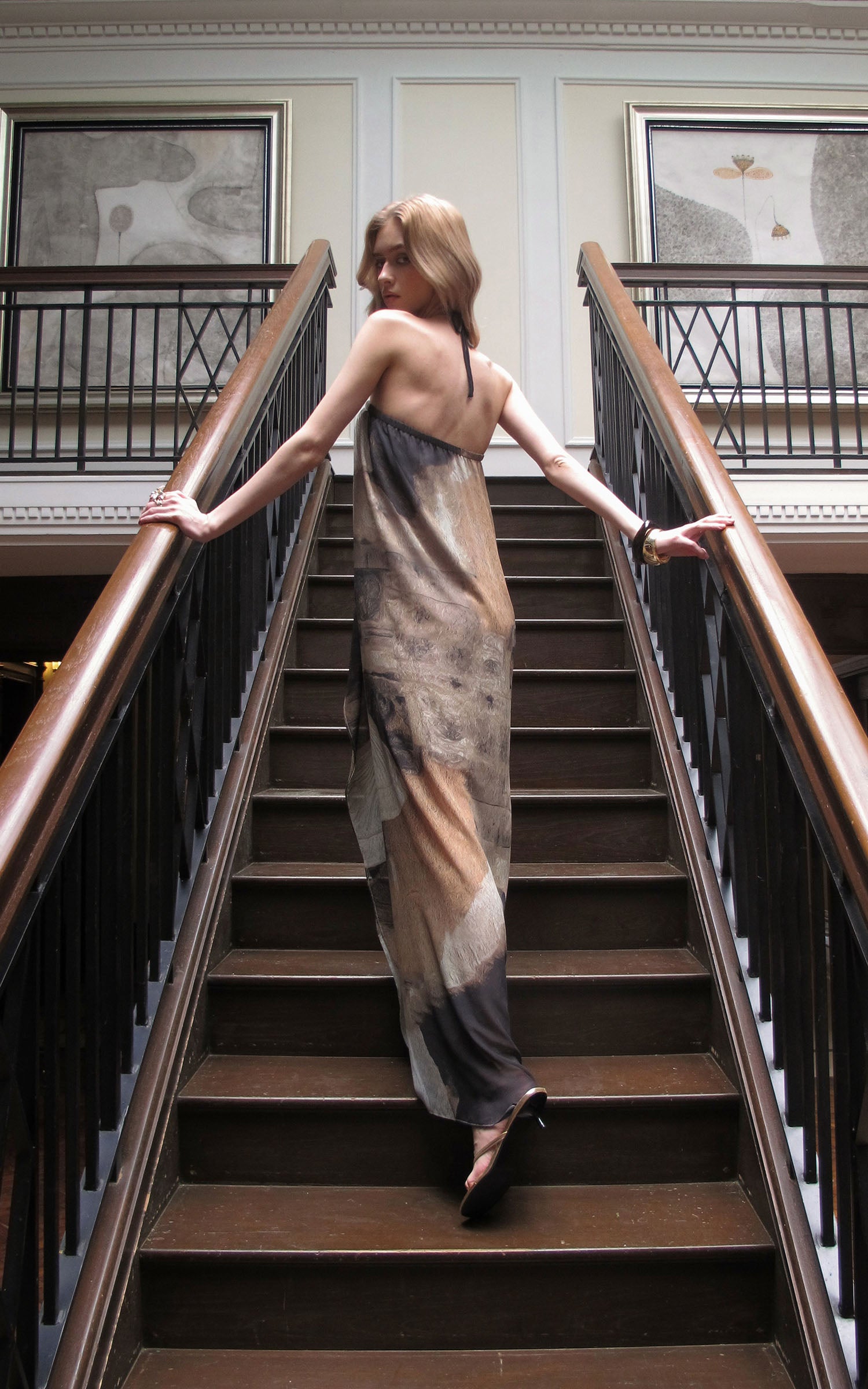0122stepll Abstract Halter Draped Maxi Dress