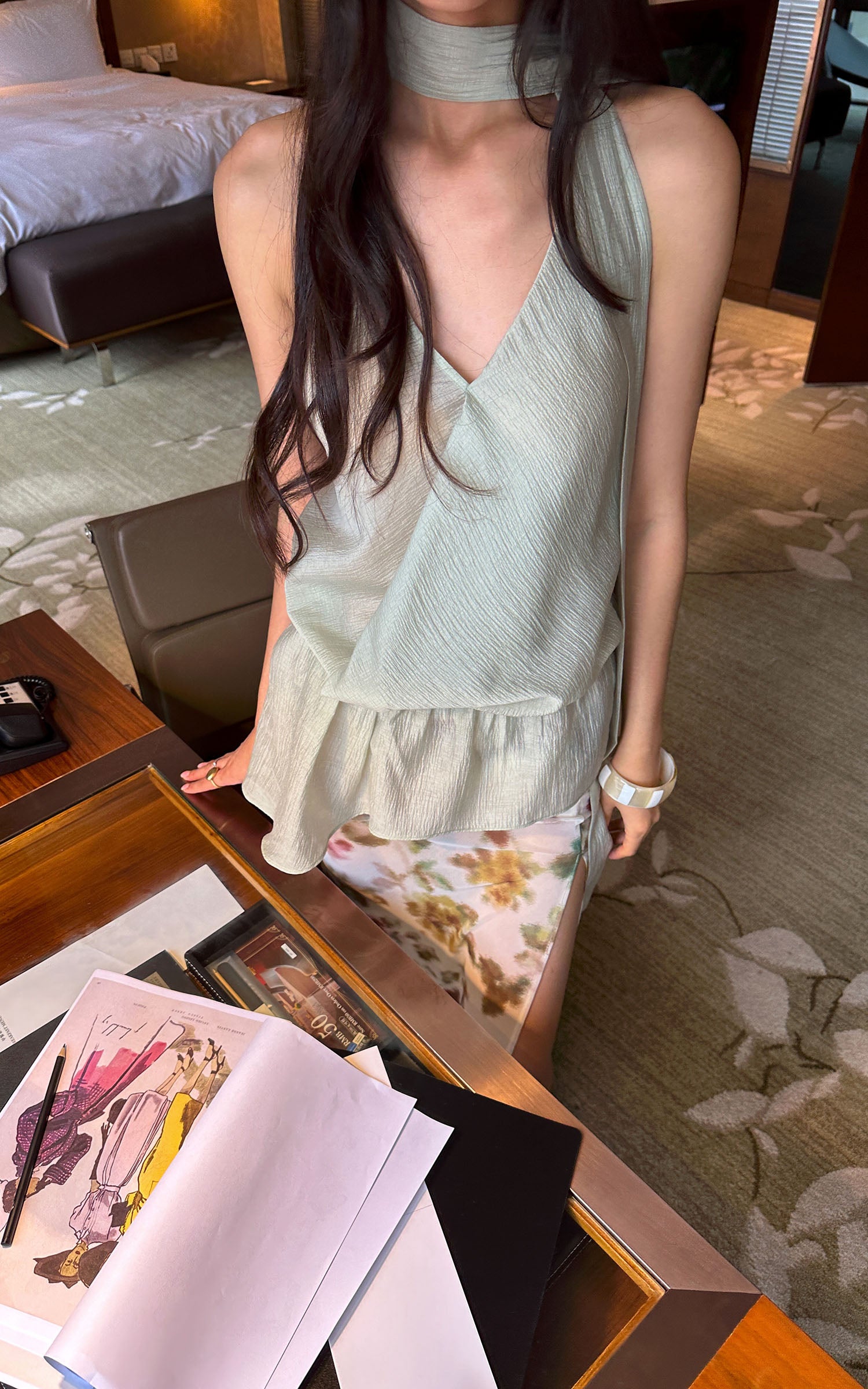 0122stepll Draped Halter Neck Tie Top