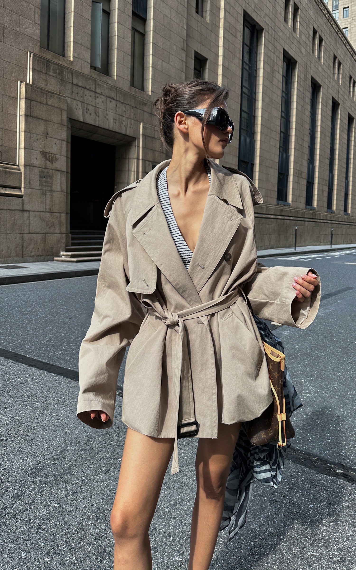 0122stepll Oversized Belted Short Trench Coat