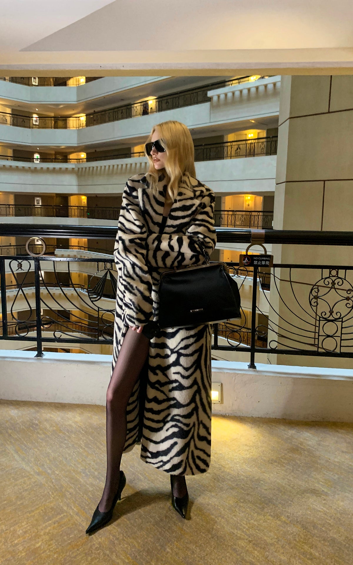 0122stepll Zebra Faux Fur Long Coat